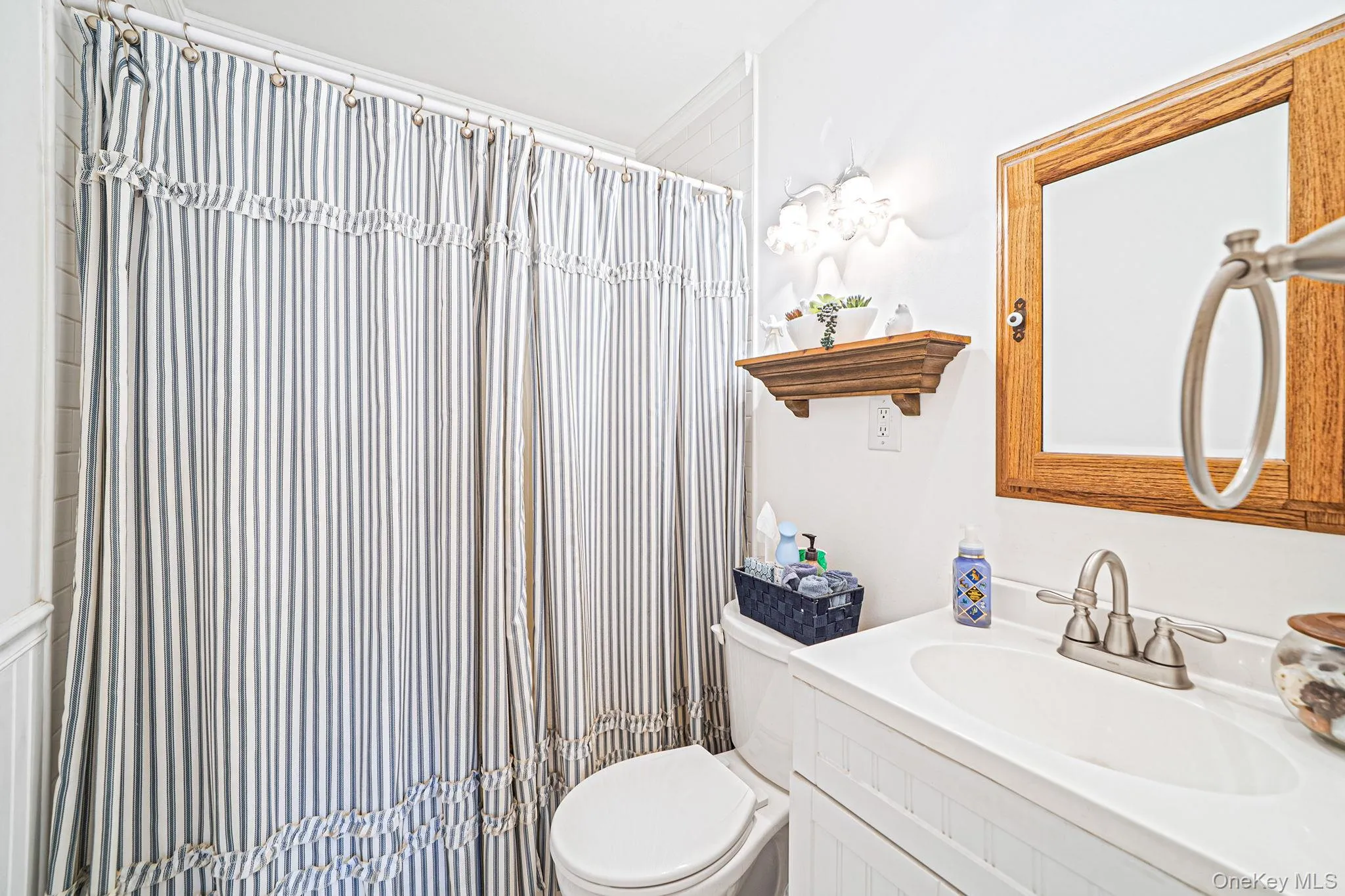 2909 Connecticut Avenue, Brookhaven, NY, 4 Bedrooms Bedrooms, 8 Rooms Rooms,3 BathroomsBathrooms,Residential,For Rent,Connecticut,0,1057669 2909 Connecticut Avenue, Brookhaven, NY, 4 Bedrooms Bedrooms, 8 Rooms Rooms,3 BathroomsBathrooms,Residential,For Rent,Connecticut,0,1057669