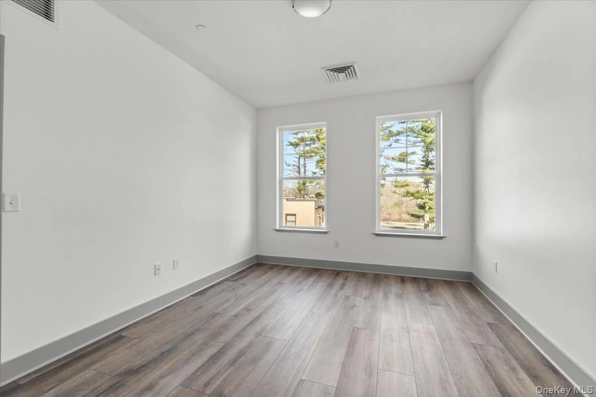 75 Forester Avenue, Warwick (town), NY, 2 Bedrooms Bedrooms, 4 Rooms Rooms,2 BathroomsBathrooms,Residential Lease,For Rent,Forester,0,1057670 75 Forester Avenue, Warwick (town), NY, 2 Bedrooms Bedrooms, 4 Rooms Rooms,2 BathroomsBathrooms,Residential Lease,For Rent,Forester,0,1057670