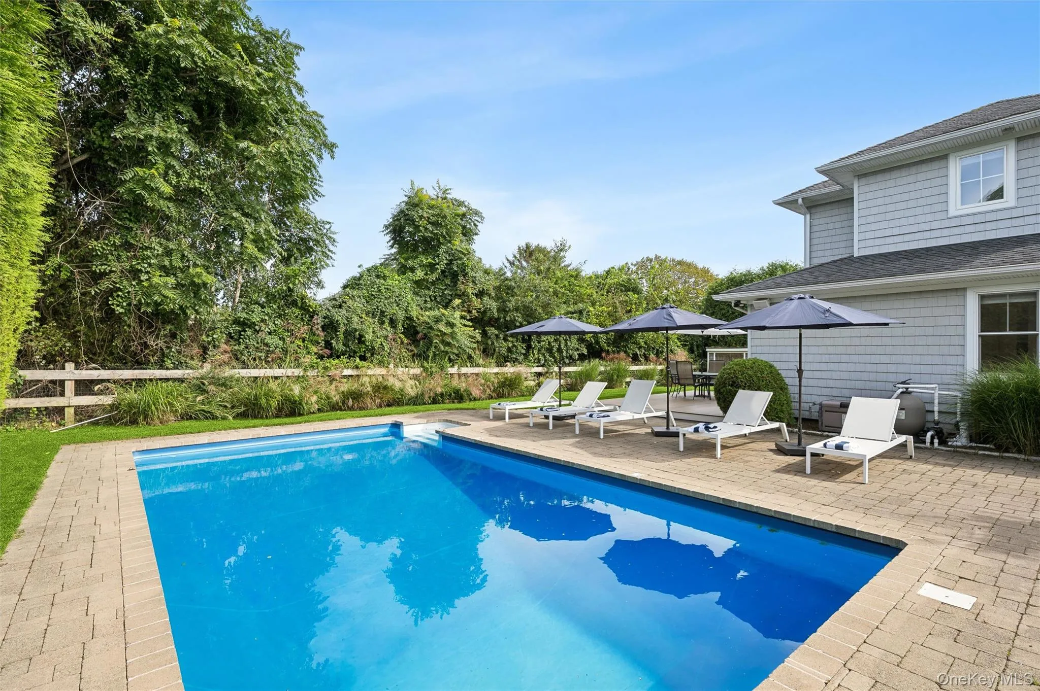 8 Powers Drive, Southampton, NY, 4 Bedrooms Bedrooms, 10 Rooms Rooms,3 BathroomsBathrooms,Residential Lease,For Rent,Powers,0,1057672 8 Powers Drive, Southampton, NY, 4 Bedrooms Bedrooms, 10 Rooms Rooms,3 BathroomsBathrooms,Residential Lease,For Rent,Powers,0,1057672