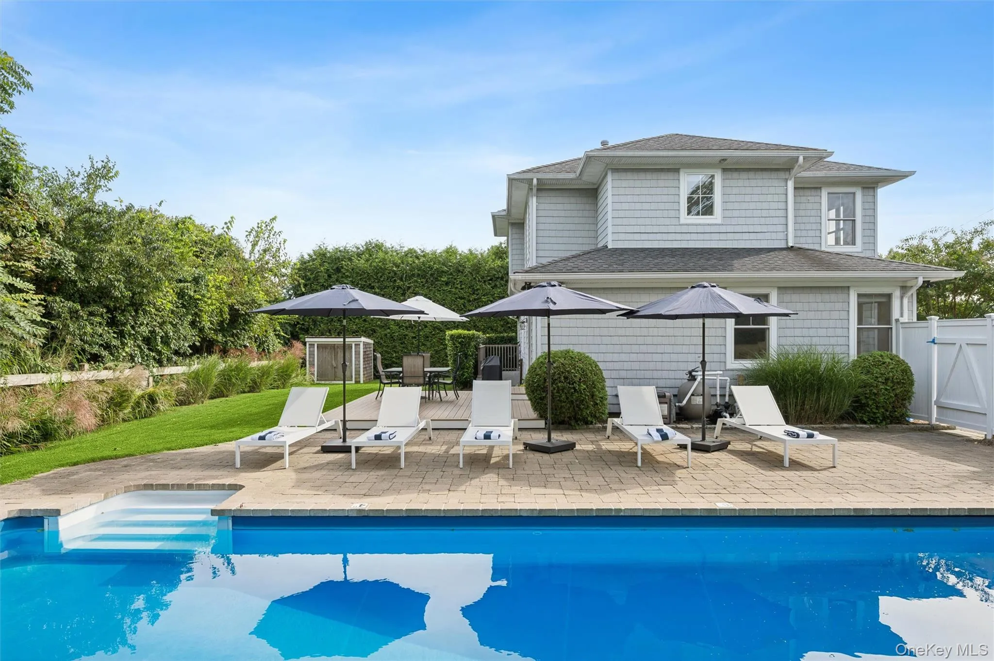 8 Powers Drive, Southampton, NY, 4 Bedrooms Bedrooms, 10 Rooms Rooms,3 BathroomsBathrooms,Residential Lease,For Rent,Powers,0,1057672 8 Powers Drive, Southampton, NY, 4 Bedrooms Bedrooms, 10 Rooms Rooms,3 BathroomsBathrooms,Residential Lease,For Rent,Powers,0,1057672