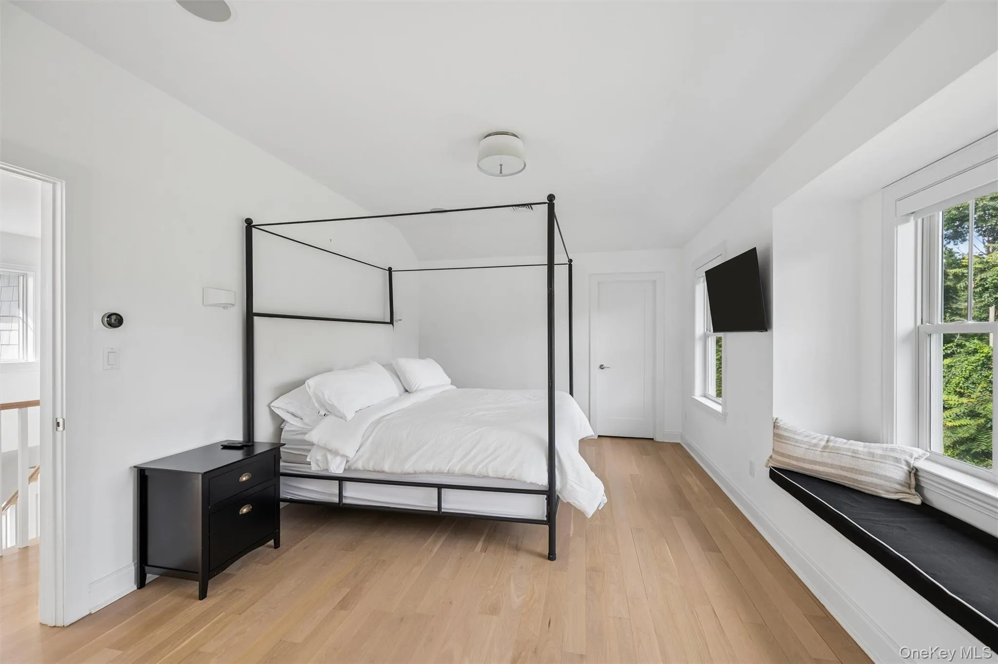 8 Powers Drive, Southampton, NY, 4 Bedrooms Bedrooms, 10 Rooms Rooms,3 BathroomsBathrooms,Residential Lease,For Rent,Powers,0,1057672 8 Powers Drive, Southampton, NY, 4 Bedrooms Bedrooms, 10 Rooms Rooms,3 BathroomsBathrooms,Residential Lease,For Rent,Powers,0,1057672