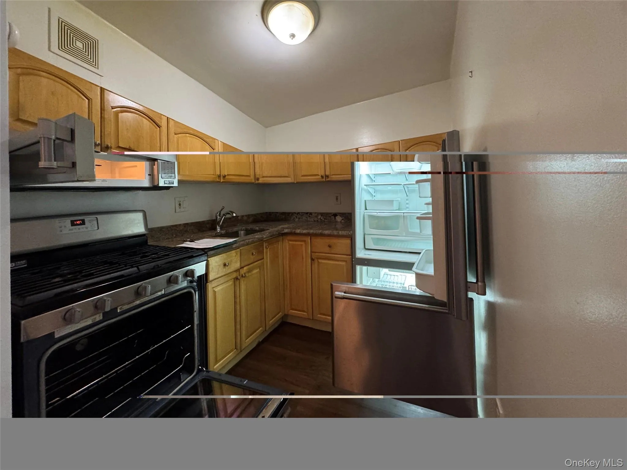 65-17 242nd Street, New York, NY, 1 Bedroom Bedrooms, 4 Room Rooms,1 BathroomBathrooms,Residential Lease,For Rent,242nd,0,1057676 65-17 242nd Street, New York, NY, 1 Bedroom Bedrooms, 4 Room Rooms,1 BathroomBathrooms,Residential Lease,For Rent,242nd,0,1057676