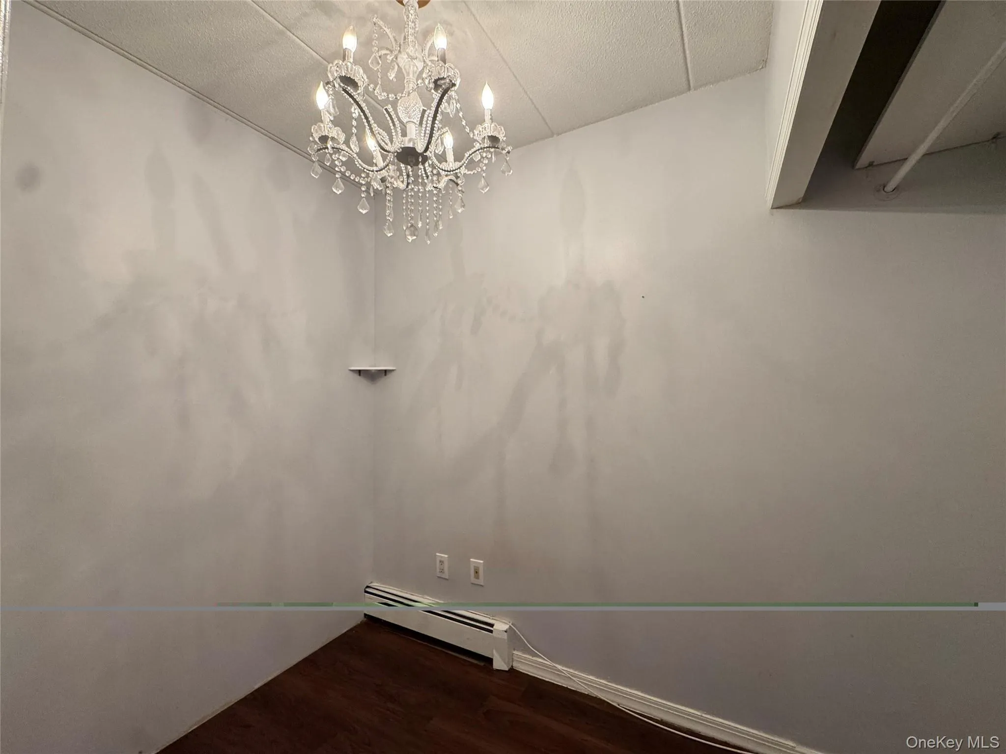 65-17 242nd Street, New York, NY, 1 Bedroom Bedrooms, 4 Room Rooms,1 BathroomBathrooms,Residential Lease,For Rent,242nd,0,1057676 65-17 242nd Street, New York, NY, 1 Bedroom Bedrooms, 4 Room Rooms,1 BathroomBathrooms,Residential Lease,For Rent,242nd,0,1057676