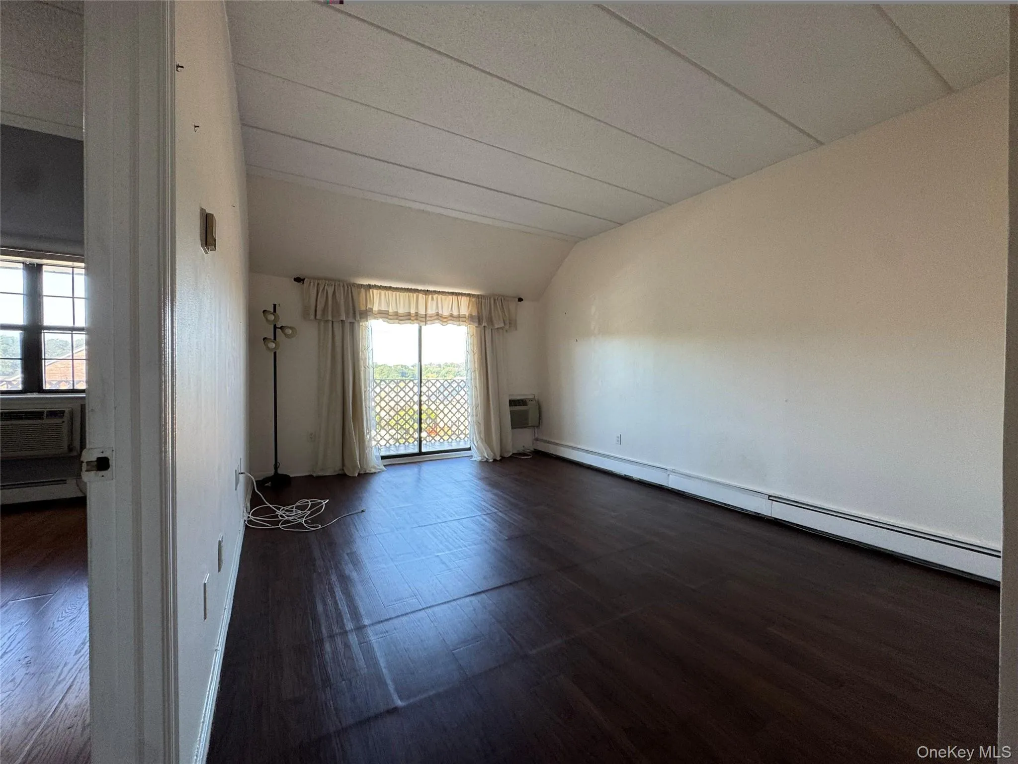 65-17 242nd Street, New York, NY, 1 Bedroom Bedrooms, 4 Room Rooms,1 BathroomBathrooms,Residential Lease,For Rent,242nd,0,1057676 65-17 242nd Street, New York, NY, 1 Bedroom Bedrooms, 4 Room Rooms,1 BathroomBathrooms,Residential Lease,For Rent,242nd,0,1057676
