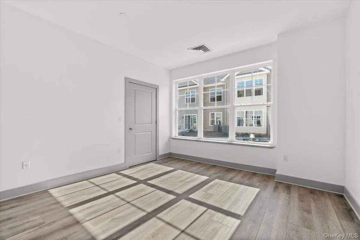 75 Forester Avenue, Warwick (town), NY, 2 Bedrooms Bedrooms, 4 Rooms Rooms,2 BathroomsBathrooms,Residential Lease,For Rent,Forester,0,1057677 75 Forester Avenue, Warwick (town), NY, 2 Bedrooms Bedrooms, 4 Rooms Rooms,2 BathroomsBathrooms,Residential Lease,For Rent,Forester,0,1057677