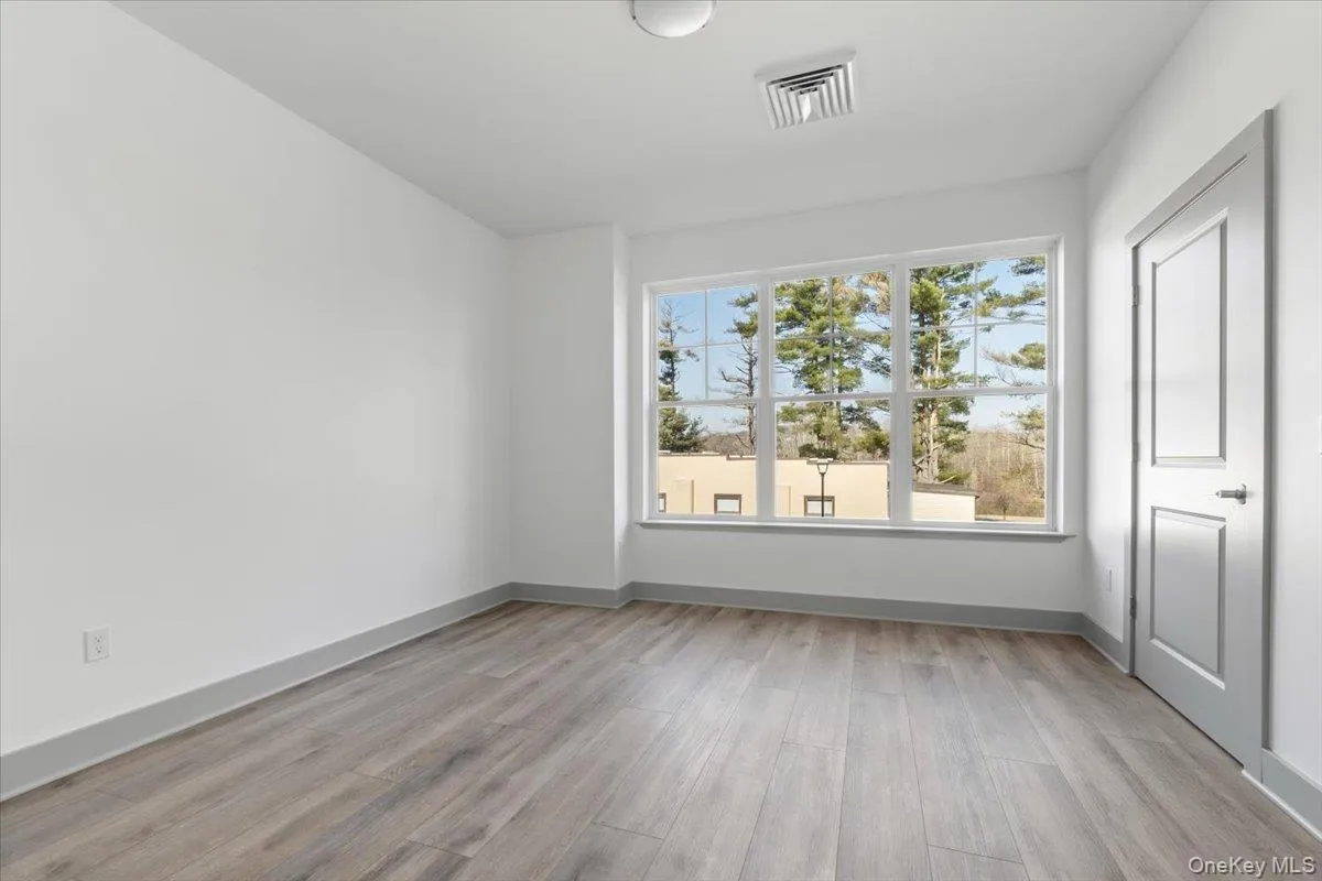 75 Forester Avenue, Warwick (town), NY, 2 Bedrooms Bedrooms, 4 Rooms Rooms,2 BathroomsBathrooms,Residential Lease,For Rent,Forester,0,1057677 75 Forester Avenue, Warwick (town), NY, 2 Bedrooms Bedrooms, 4 Rooms Rooms,2 BathroomsBathrooms,Residential Lease,For Rent,Forester,0,1057677