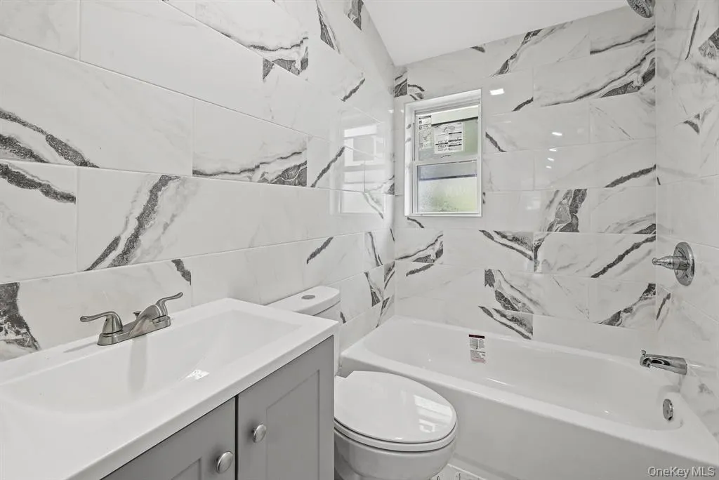18821 118th Avenue, New York, NY, 3 Bedroom Bedrooms, 6 Room Rooms,1 BathroomBathrooms,Residential Lease,For Rent,118th,0,1057681 18821 118th Avenue, New York, NY, 3 Bedroom Bedrooms, 6 Room Rooms,1 BathroomBathrooms,Residential Lease,For Rent,118th,0,1057681