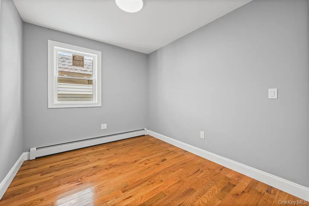 18821 118th Avenue, New York, NY, 3 Bedroom Bedrooms, 6 Room Rooms,1 BathroomBathrooms,Residential Lease,For Rent,118th,0,1057681 18821 118th Avenue, New York, NY, 3 Bedroom Bedrooms, 6 Room Rooms,1 BathroomBathrooms,Residential Lease,For Rent,118th,0,1057681