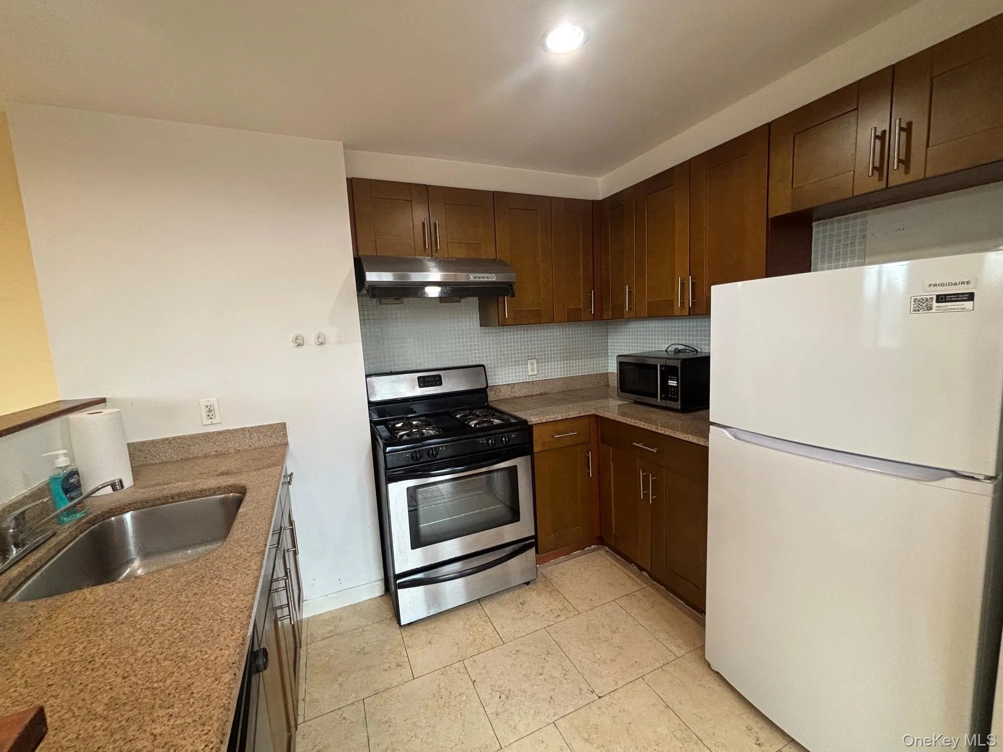 38-30 Parsons Blvd, New York, NY, 2 Bedrooms Bedrooms, 7 Rooms Rooms,2 BathroomsBathrooms,Residential Lease,For Rent,Parsons Blvd,0,1057682 38-30 Parsons Blvd, New York, NY, 2 Bedrooms Bedrooms, 7 Rooms Rooms,2 BathroomsBathrooms,Residential Lease,For Rent,Parsons Blvd,0,1057682