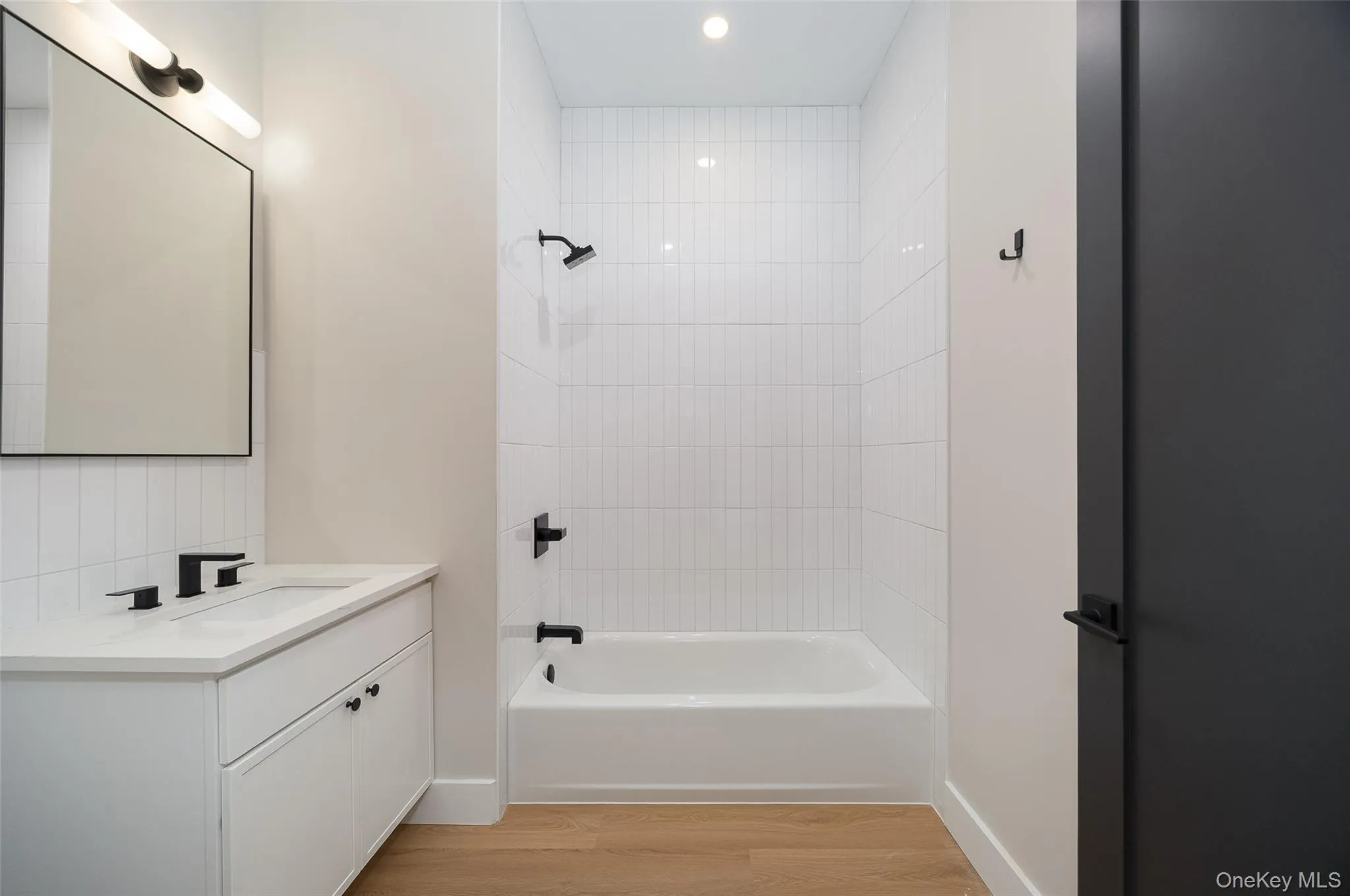 364 Main Street, Beacon, NY, 1 Bedroom Bedrooms, 3 Rooms Rooms,1 BathroomBathrooms,Residential Lease,For Rent,Main,0,1057686 364 Main Street, Beacon, NY, 1 Bedroom Bedrooms, 3 Rooms Rooms,1 BathroomBathrooms,Residential Lease,For Rent,Main,0,1057686