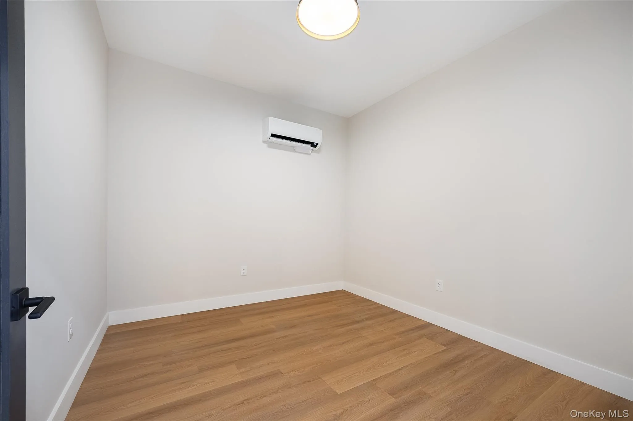 364 Main Street, Beacon, NY, 1 Bedroom Bedrooms, 3 Rooms Rooms,1 BathroomBathrooms,Residential Lease,For Rent,Main,0,1057686 364 Main Street, Beacon, NY, 1 Bedroom Bedrooms, 3 Rooms Rooms,1 BathroomBathrooms,Residential Lease,For Rent,Main,0,1057686