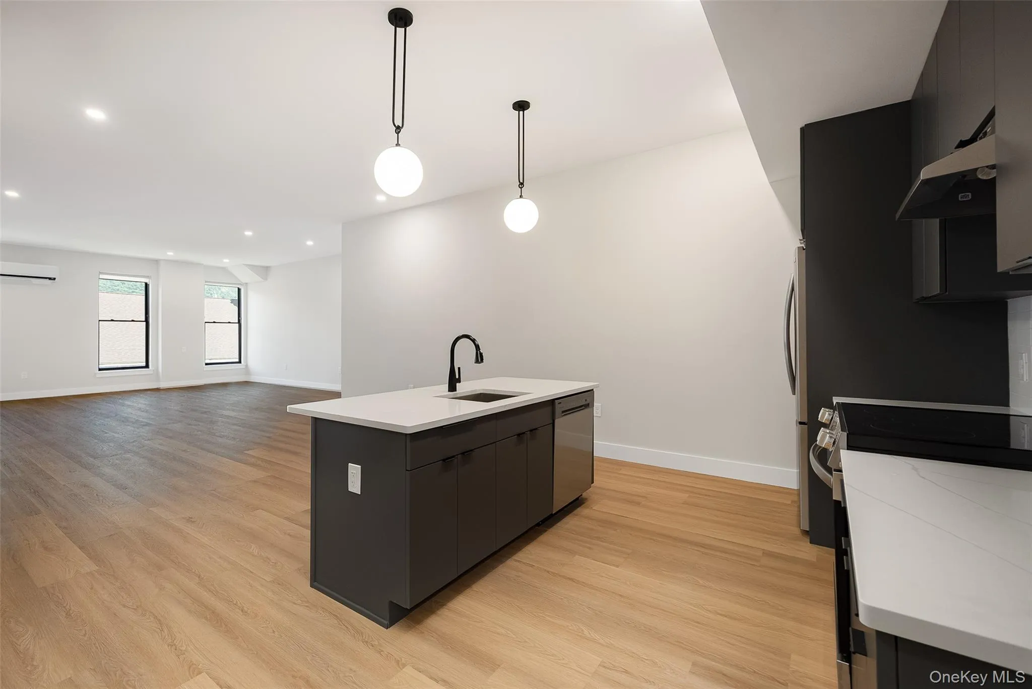 364 Main Street, Beacon, NY, 1 Bedroom Bedrooms, 3 Rooms Rooms,1 BathroomBathrooms,Residential Lease,For Rent,Main,0,1057686 364 Main Street, Beacon, NY, 1 Bedroom Bedrooms, 3 Rooms Rooms,1 BathroomBathrooms,Residential Lease,For Rent,Main,0,1057686