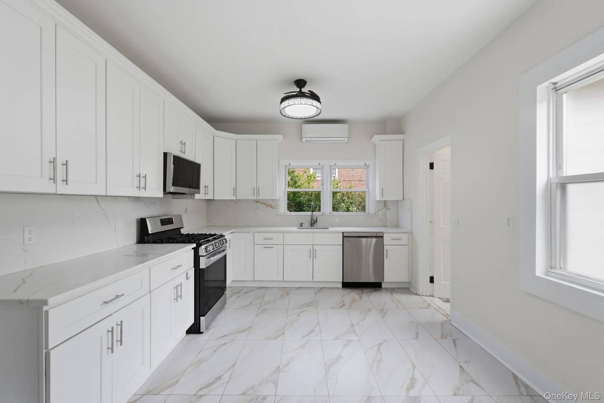 10 Lattin Drive, Yonkers, NY, 4 Bedrooms Bedrooms, 10 Rooms Rooms,1 BathroomBathrooms,Residential,For Rent,Lattin,0,1057692 10 Lattin Drive, Yonkers, NY, 4 Bedrooms Bedrooms, 10 Rooms Rooms,1 BathroomBathrooms,Residential,For Rent,Lattin,0,1057692