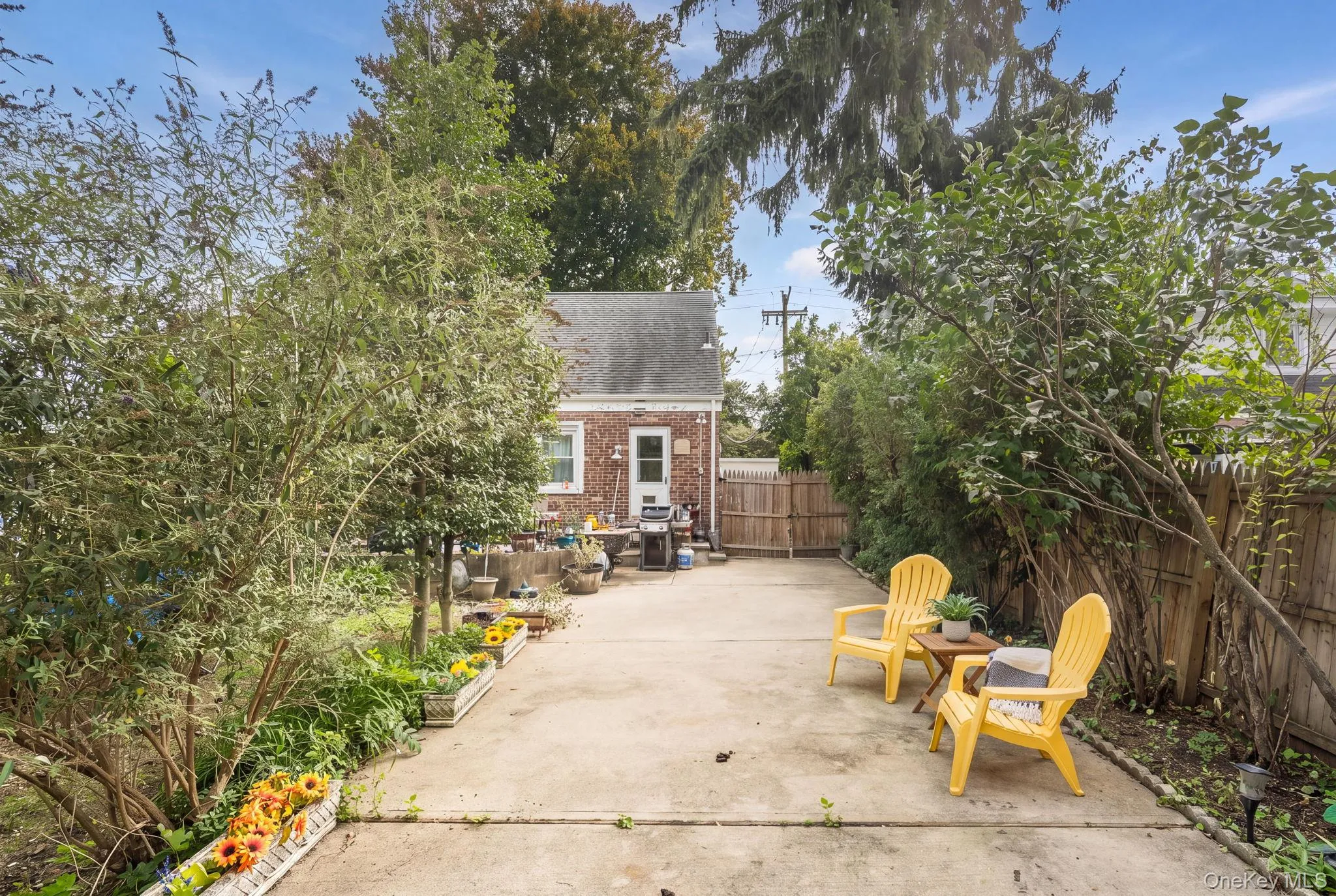 38 Middle Neck Road, North Hempstead, NY, 4 Bedrooms Bedrooms, 7 Rooms Rooms,2 BathroomsBathrooms,Residential,For Rent,Middle Neck,0,1057693 38 Middle Neck Road, North Hempstead, NY, 4 Bedrooms Bedrooms, 7 Rooms Rooms,2 BathroomsBathrooms,Residential,For Rent,Middle Neck,0,1057693