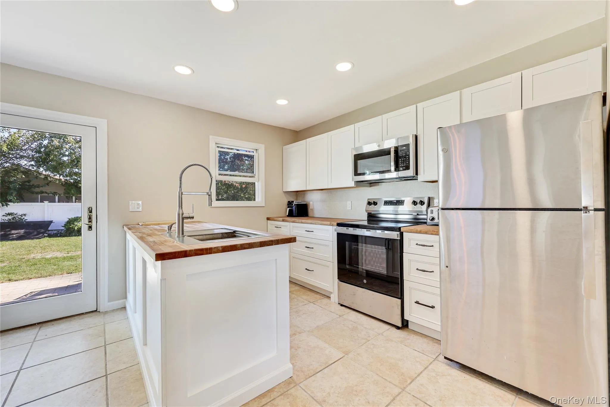122 Dorothy Drive, Hempstead, NY, 3 Bedrooms Bedrooms, 5 Rooms Rooms,2 BathroomsBathrooms,Residential,For Rent,Dorothy,0,1057694 122 Dorothy Drive, Hempstead, NY, 3 Bedrooms Bedrooms, 5 Rooms Rooms,2 BathroomsBathrooms,Residential,For Rent,Dorothy,0,1057694