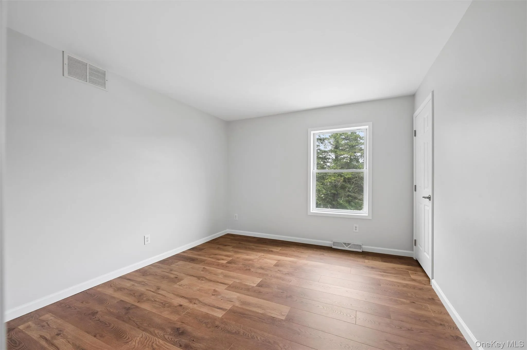 147A Old Country Rd, Southampton, NY, 3 Bedrooms Bedrooms, 6 Rooms Rooms,2 BathroomsBathrooms,Residential,For Rent,Old Country Rd,0,1057697 147A Old Country Rd, Southampton, NY, 3 Bedrooms Bedrooms, 6 Rooms Rooms,2 BathroomsBathrooms,Residential,For Rent,Old Country Rd,0,1057697