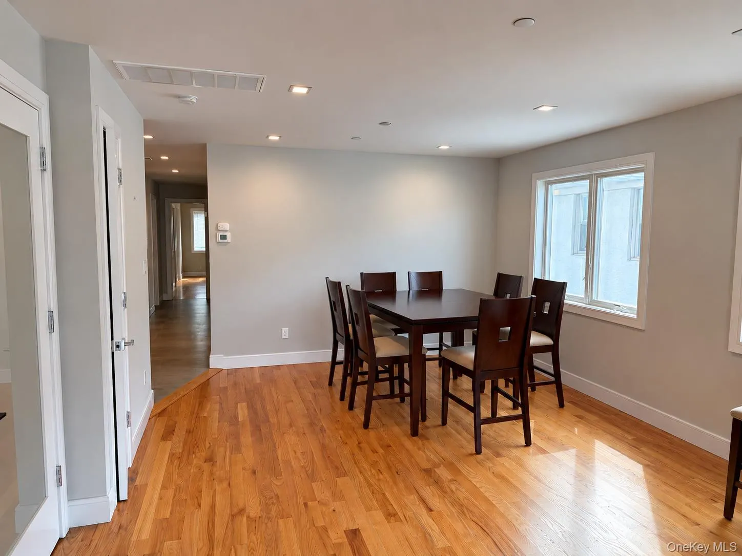 648 Broadway, Long Beach, NY, 3 Bedrooms Bedrooms, 8 Rooms Rooms,2 BathroomsBathrooms,Residential Lease,For Rent,Broadway,0,1057701 648 Broadway, Long Beach, NY, 3 Bedrooms Bedrooms, 8 Rooms Rooms,2 BathroomsBathrooms,Residential Lease,For Rent,Broadway,0,1057701