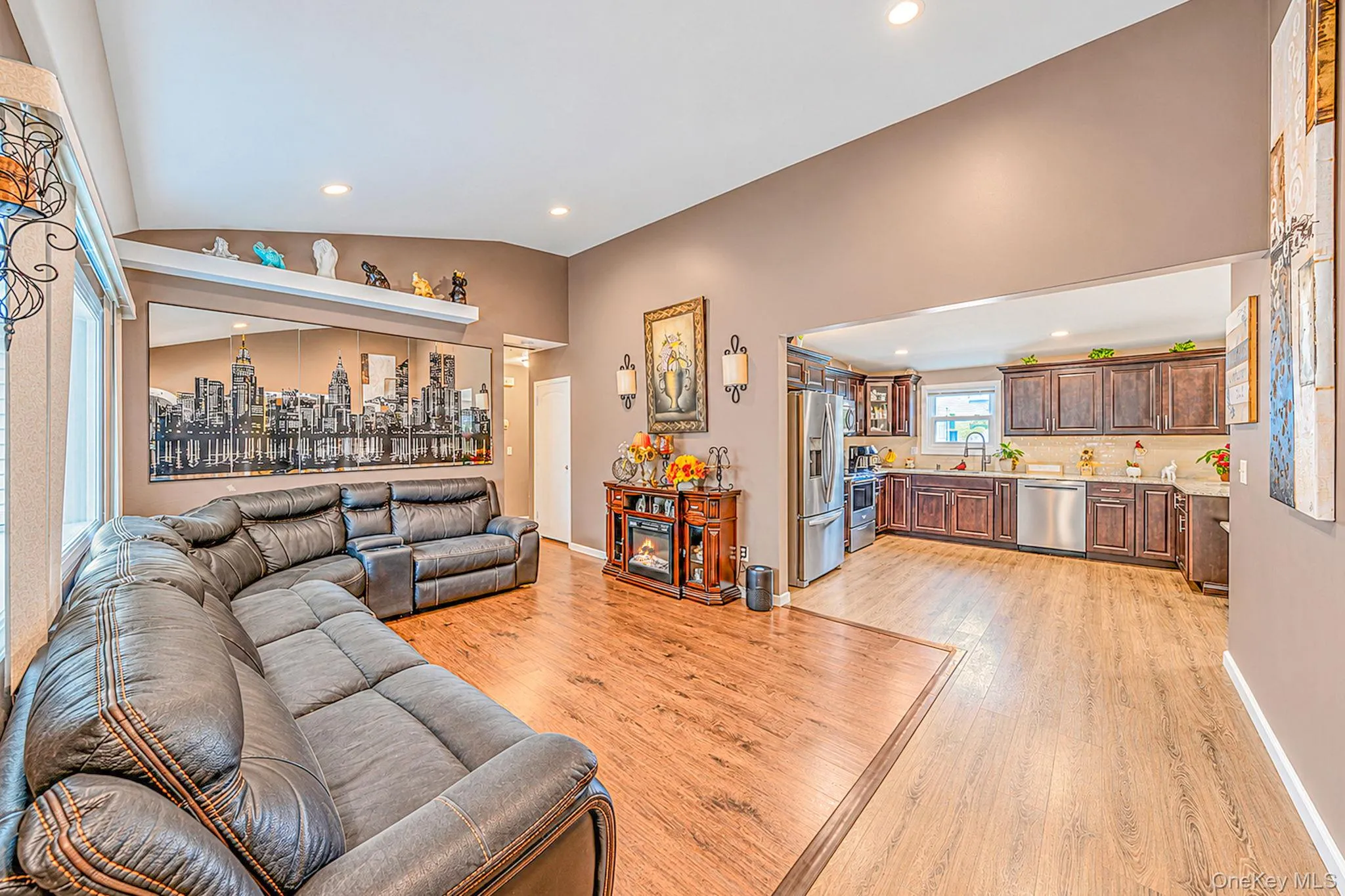 179 Ford Street, Islip, NY, 4 Bedrooms Bedrooms, 8 Rooms Rooms,1 BathroomBathrooms,Residential,For Rent,Ford,0,1057708 179 Ford Street, Islip, NY, 4 Bedrooms Bedrooms, 8 Rooms Rooms,1 BathroomBathrooms,Residential,For Rent,Ford,0,1057708