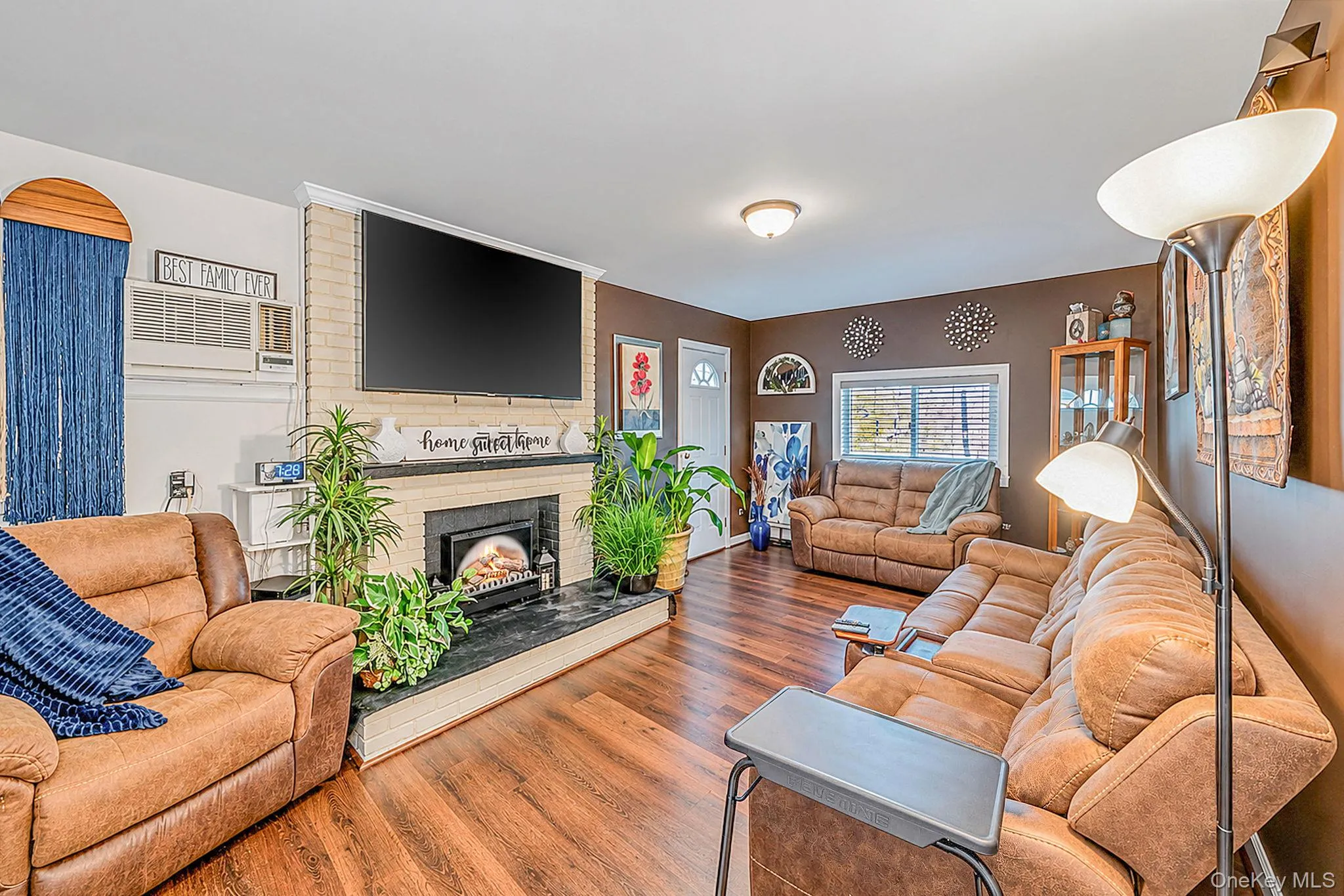 179 Ford Street, Islip, NY, 4 Bedrooms Bedrooms, 8 Rooms Rooms,1 BathroomBathrooms,Residential,For Rent,Ford,0,1057708 179 Ford Street, Islip, NY, 4 Bedrooms Bedrooms, 8 Rooms Rooms,1 BathroomBathrooms,Residential,For Rent,Ford,0,1057708
