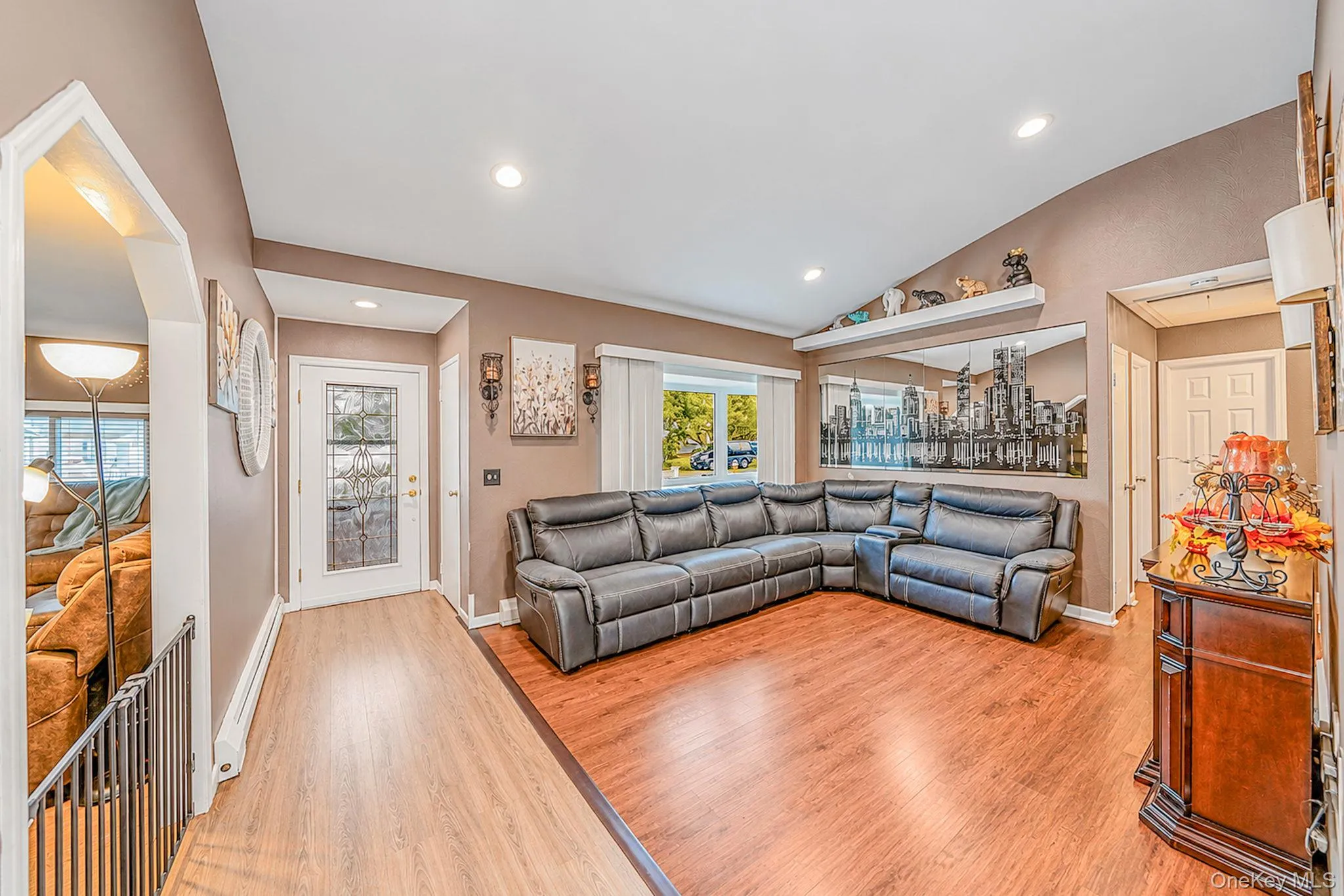 179 Ford Street, Islip, NY, 4 Bedrooms Bedrooms, 8 Rooms Rooms,1 BathroomBathrooms,Residential,For Rent,Ford,0,1057708 179 Ford Street, Islip, NY, 4 Bedrooms Bedrooms, 8 Rooms Rooms,1 BathroomBathrooms,Residential,For Rent,Ford,0,1057708