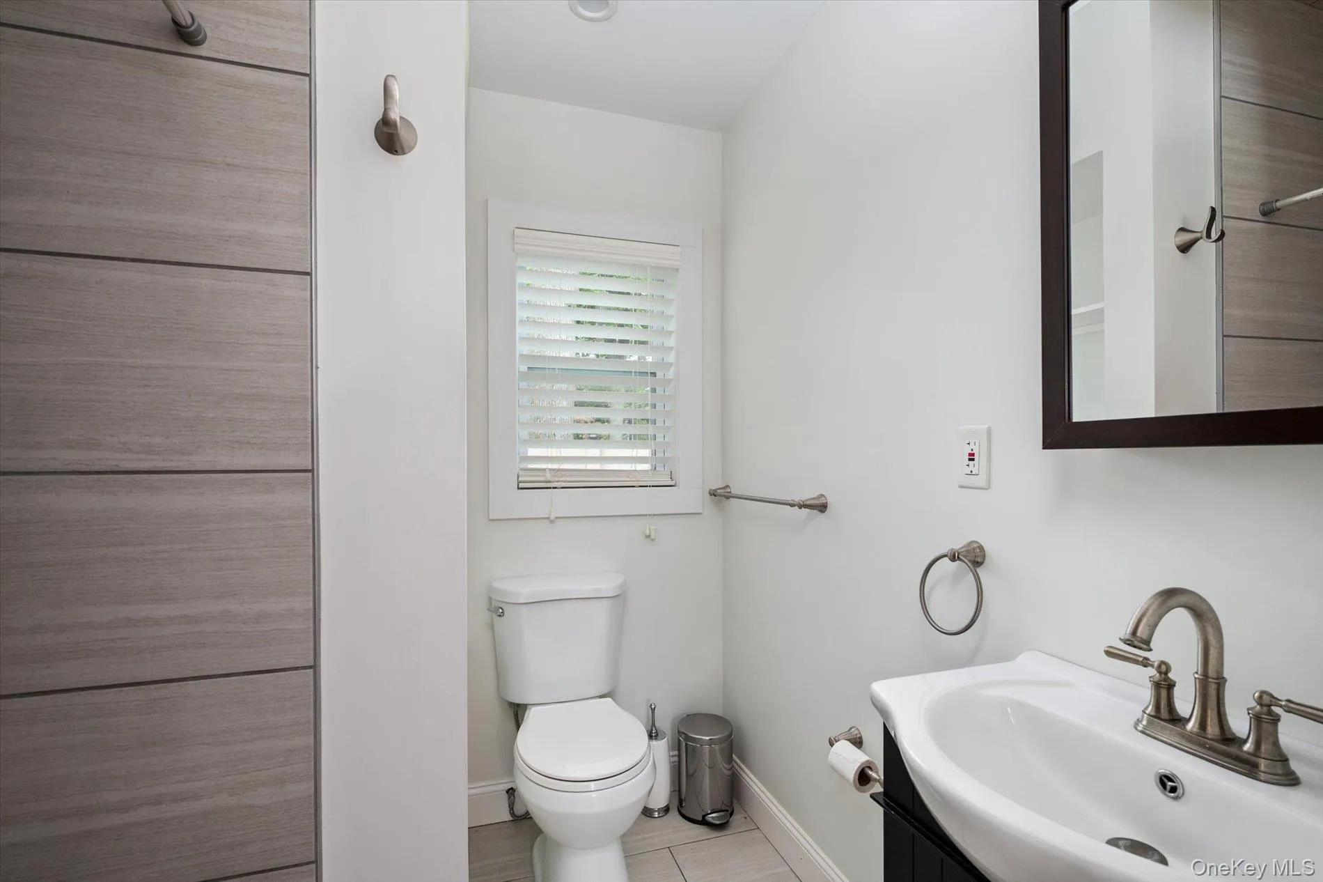 234 Foxhurst Road, Hempstead, NY, 5 Bedrooms Bedrooms, 9 Rooms Rooms,3 BathroomsBathrooms,Residential,For Rent,Foxhurst,0,1057709 234 Foxhurst Road, Hempstead, NY, 5 Bedrooms Bedrooms, 9 Rooms Rooms,3 BathroomsBathrooms,Residential,For Rent,Foxhurst,0,1057709