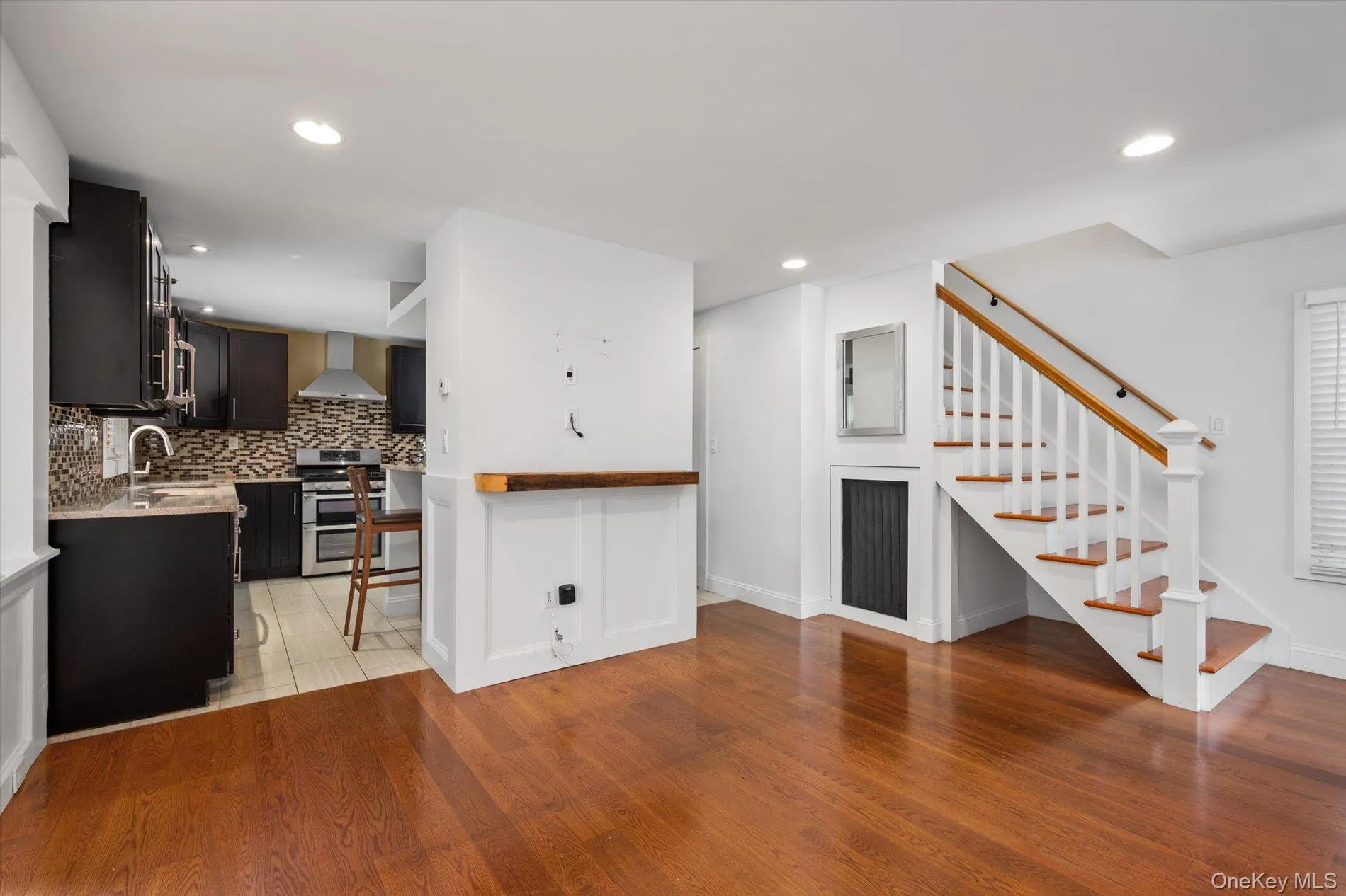 234 Foxhurst Road, Hempstead, NY, 5 Bedrooms Bedrooms, 9 Rooms Rooms,3 BathroomsBathrooms,Residential,For Rent,Foxhurst,0,1057709 234 Foxhurst Road, Hempstead, NY, 5 Bedrooms Bedrooms, 9 Rooms Rooms,3 BathroomsBathrooms,Residential,For Rent,Foxhurst,0,1057709