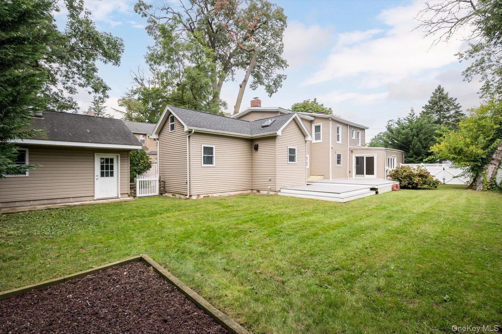 234 Foxhurst Road, Hempstead, NY, 5 Bedrooms Bedrooms, 9 Rooms Rooms,3 BathroomsBathrooms,Residential,For Rent,Foxhurst,0,1057709 234 Foxhurst Road, Hempstead, NY, 5 Bedrooms Bedrooms, 9 Rooms Rooms,3 BathroomsBathrooms,Residential,For Rent,Foxhurst,0,1057709