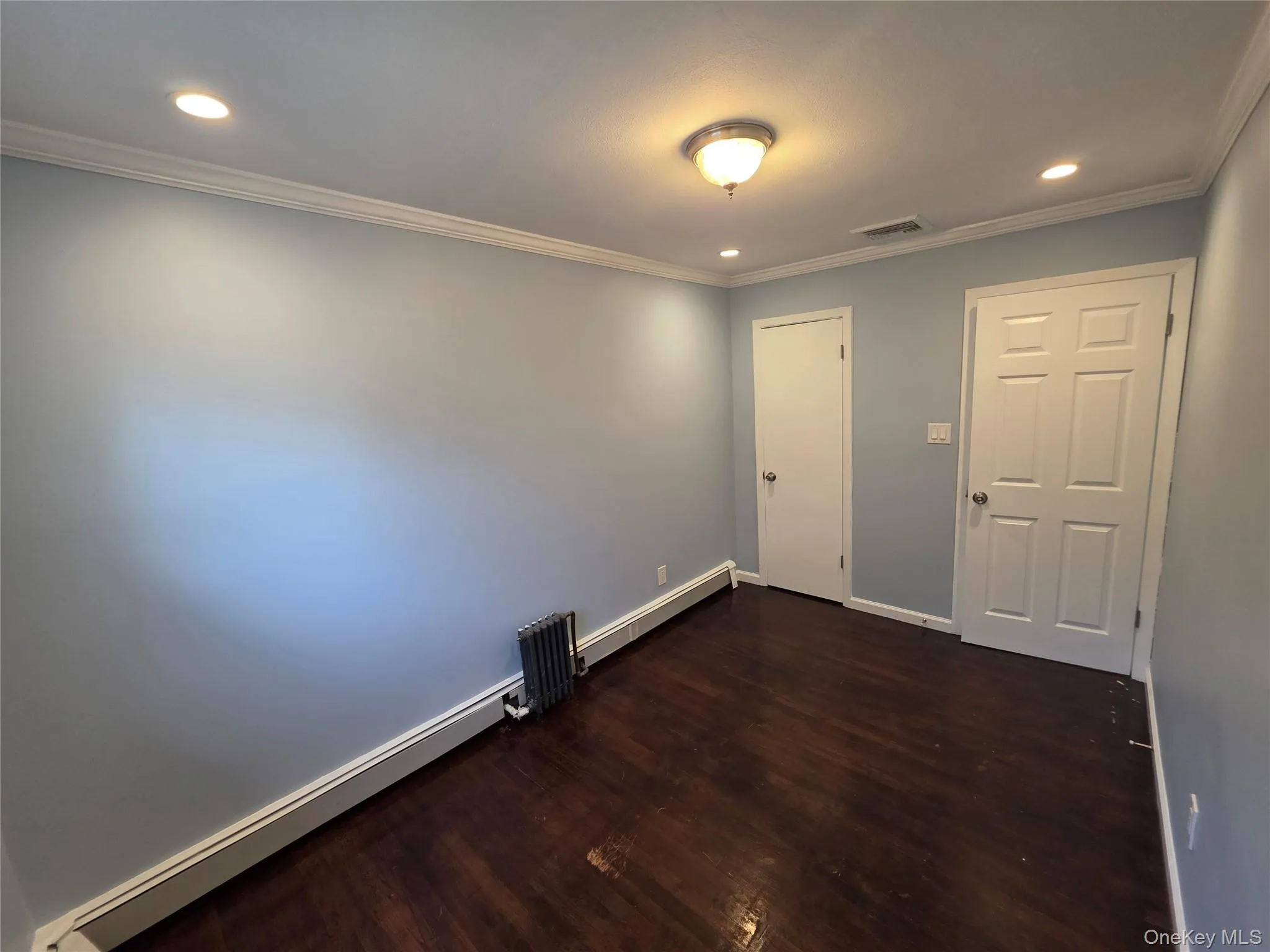 32-23 Plunkett Avenue, New York, NY, 3 Bedroom Bedrooms, 6 Room Rooms,1 BathroomBathrooms,Residential Lease,For Rent,Plunkett,0,1057712 32-23 Plunkett Avenue, New York, NY, 3 Bedroom Bedrooms, 6 Room Rooms,1 BathroomBathrooms,Residential Lease,For Rent,Plunkett,0,1057712
