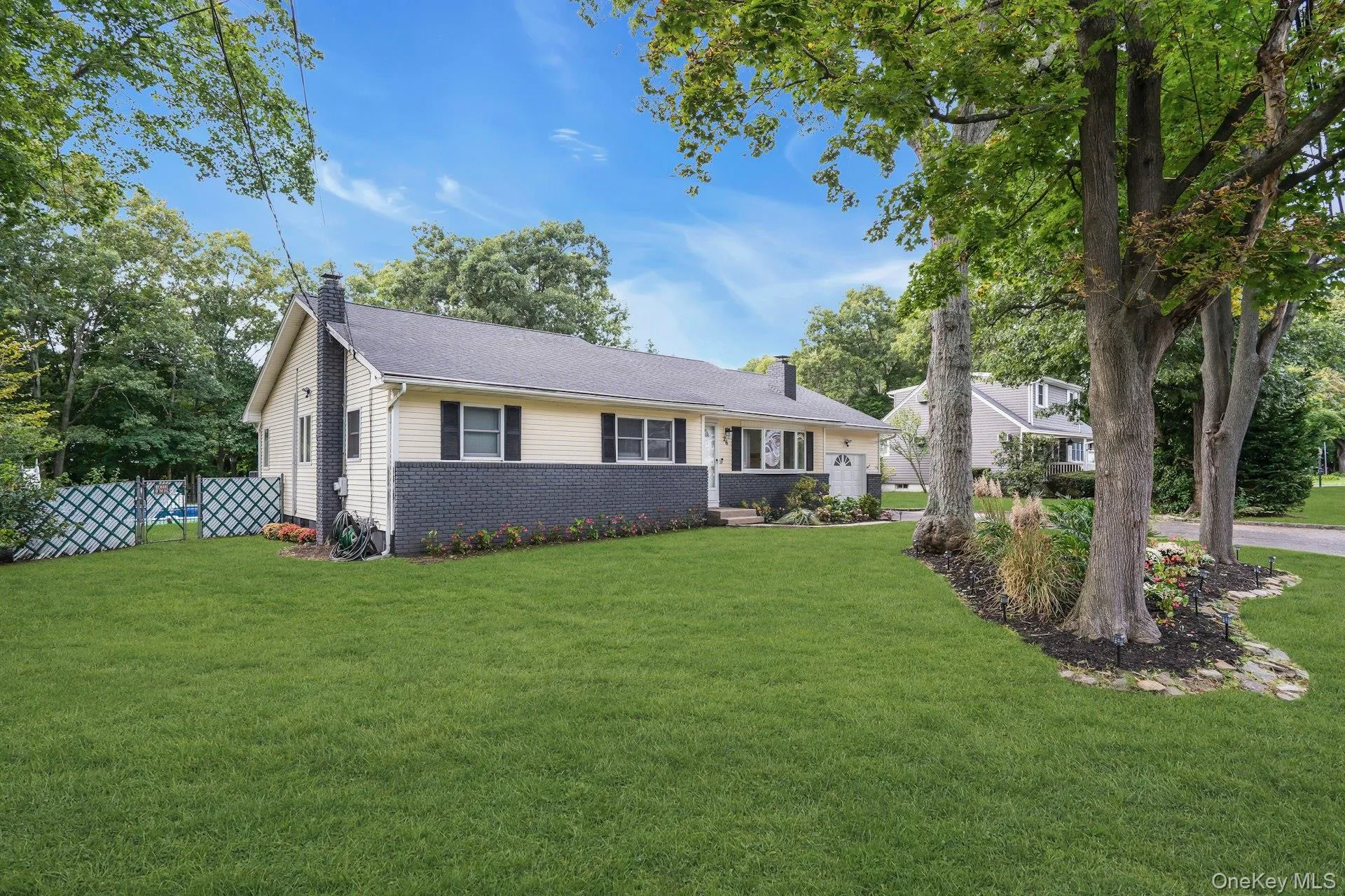 26 Williams Avenue, Brookhaven, NY, 3 Bedrooms Bedrooms, 9 Rooms Rooms,3 BathroomsBathrooms,Residential,For Rent,Williams,0,1057713 26 Williams Avenue, Brookhaven, NY, 3 Bedrooms Bedrooms, 9 Rooms Rooms,3 BathroomsBathrooms,Residential,For Rent,Williams,0,1057713