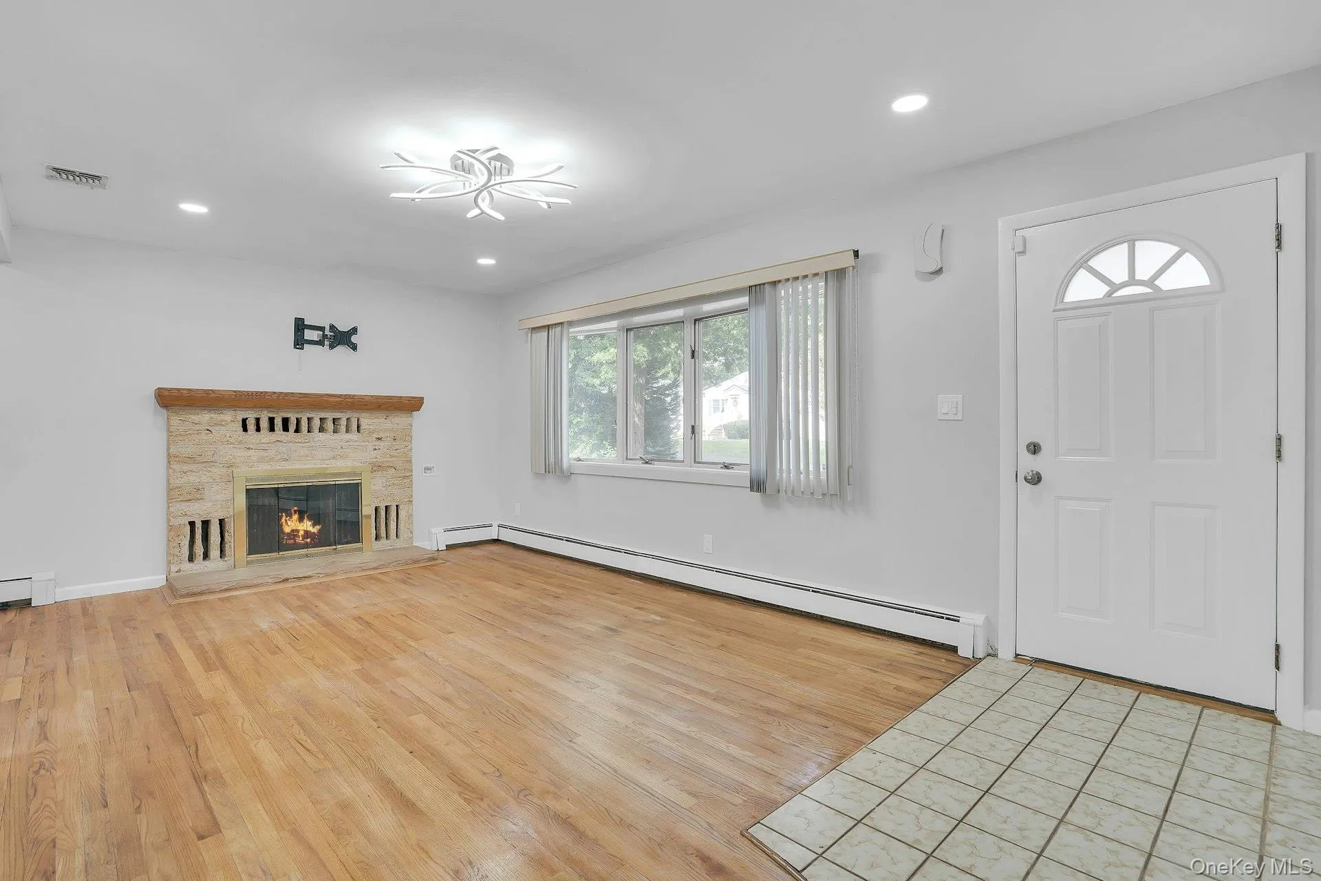 26 Williams Avenue, Brookhaven, NY, 3 Bedrooms Bedrooms, 9 Rooms Rooms,3 BathroomsBathrooms,Residential,For Rent,Williams,0,1057713 26 Williams Avenue, Brookhaven, NY, 3 Bedrooms Bedrooms, 9 Rooms Rooms,3 BathroomsBathrooms,Residential,For Rent,Williams,0,1057713