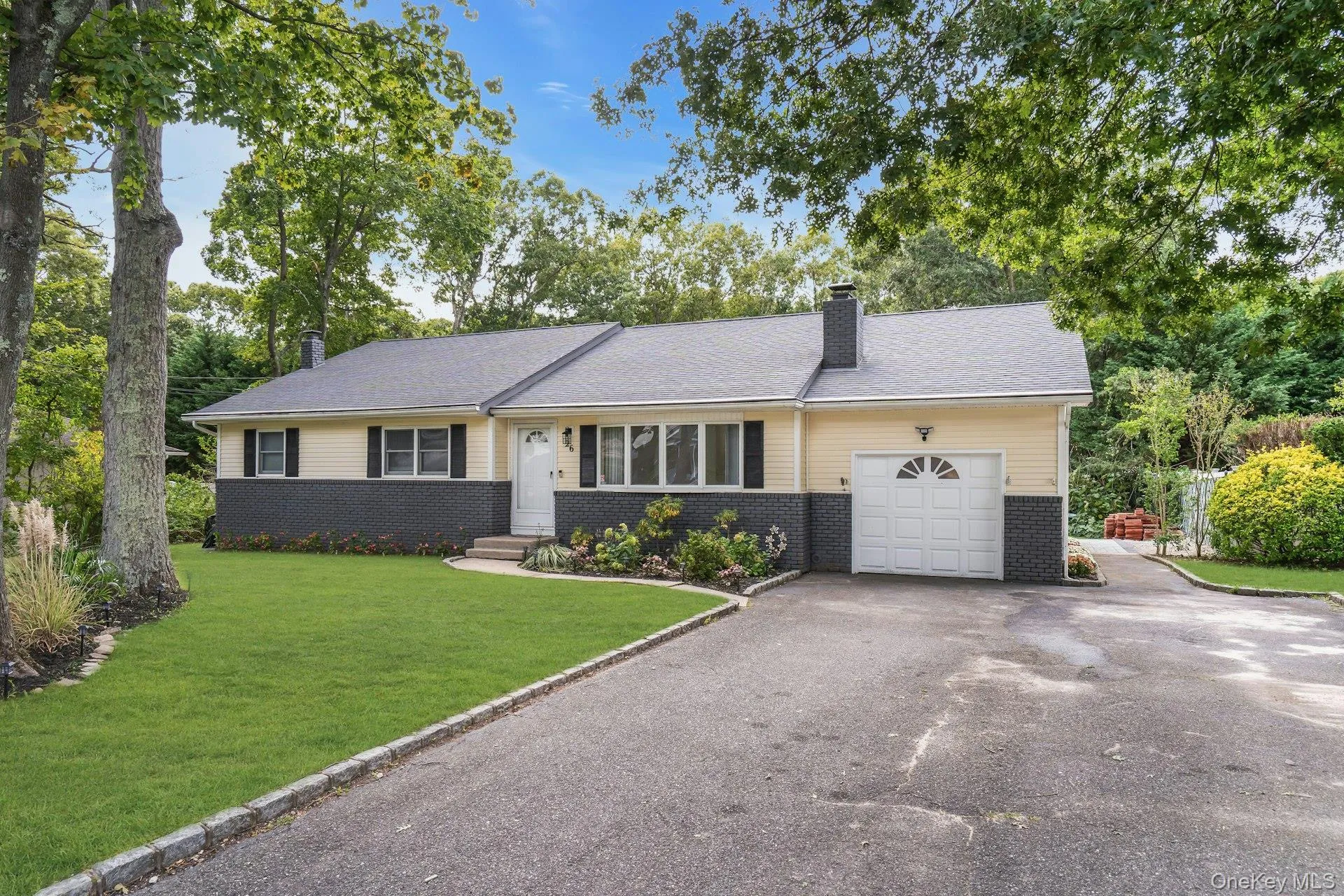 26 Williams Avenue, Brookhaven, NY, 3 Bedrooms Bedrooms, 9 Rooms Rooms,3 BathroomsBathrooms,Residential,For Rent,Williams,0,1057713 26 Williams Avenue, Brookhaven, NY, 3 Bedrooms Bedrooms, 9 Rooms Rooms,3 BathroomsBathrooms,Residential,For Rent,Williams,0,1057713