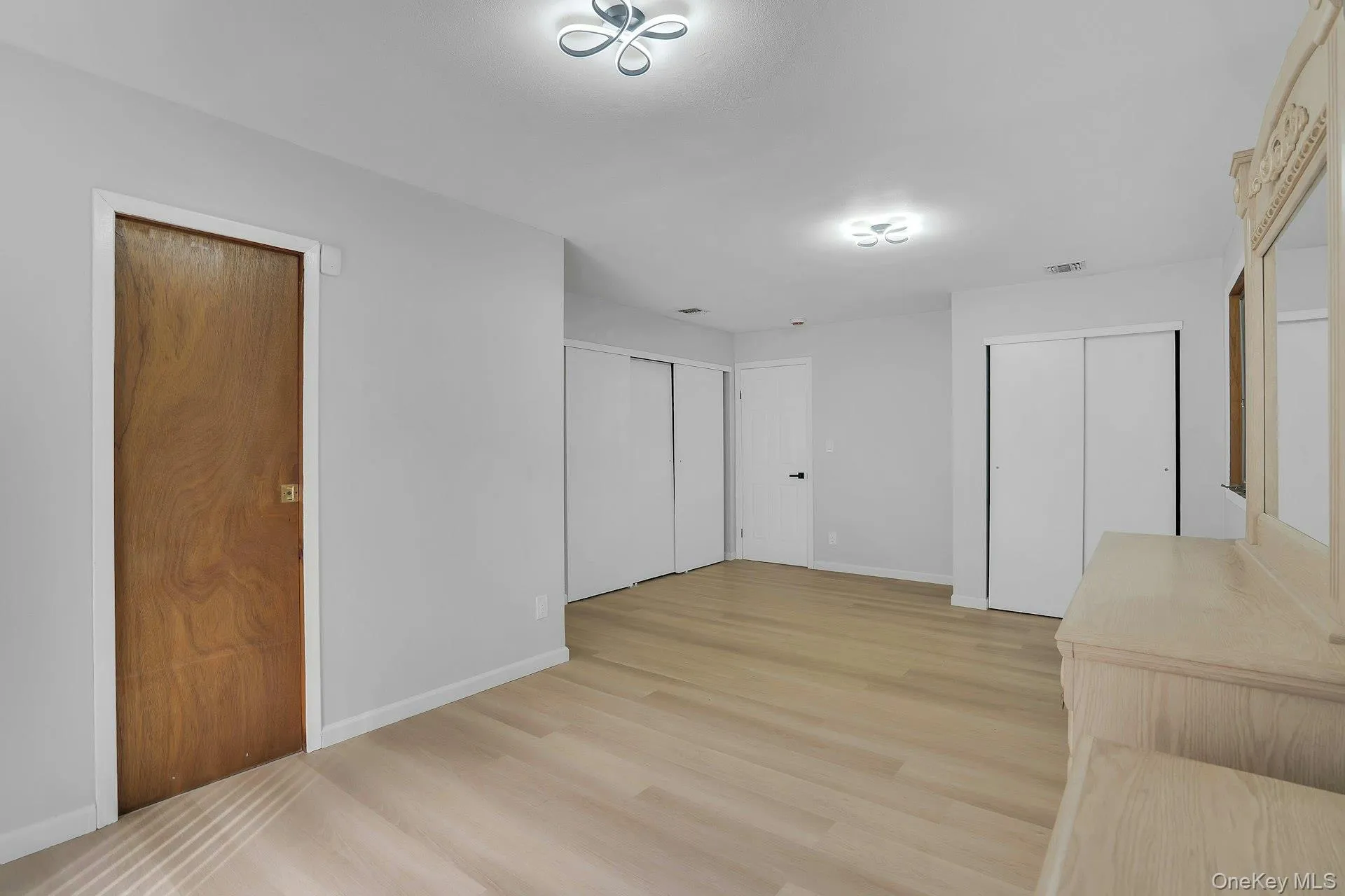 26 Williams Avenue, Brookhaven, NY, 3 Bedrooms Bedrooms, 9 Rooms Rooms,3 BathroomsBathrooms,Residential,For Rent,Williams,0,1057713 26 Williams Avenue, Brookhaven, NY, 3 Bedrooms Bedrooms, 9 Rooms Rooms,3 BathroomsBathrooms,Residential,For Rent,Williams,0,1057713