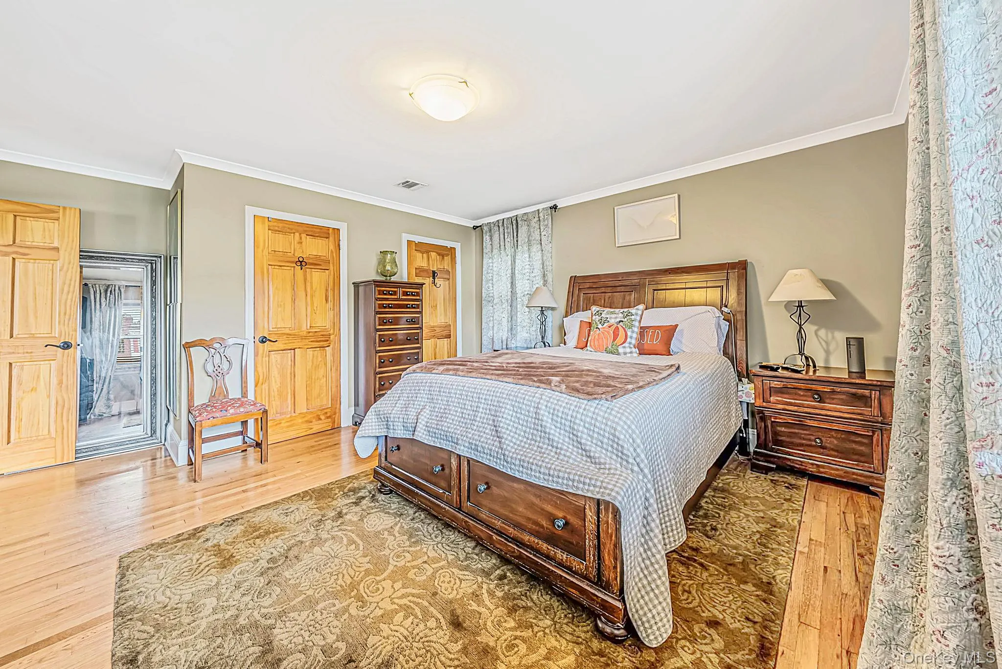 20 Argonne Place, Oyster Bay, NY, 4 Bedrooms Bedrooms, 8 Rooms Rooms,3 BathroomsBathrooms,Residential,For Rent,Argonne,0,1057714 20 Argonne Place, Oyster Bay, NY, 4 Bedrooms Bedrooms, 8 Rooms Rooms,3 BathroomsBathrooms,Residential,For Rent,Argonne,0,1057714