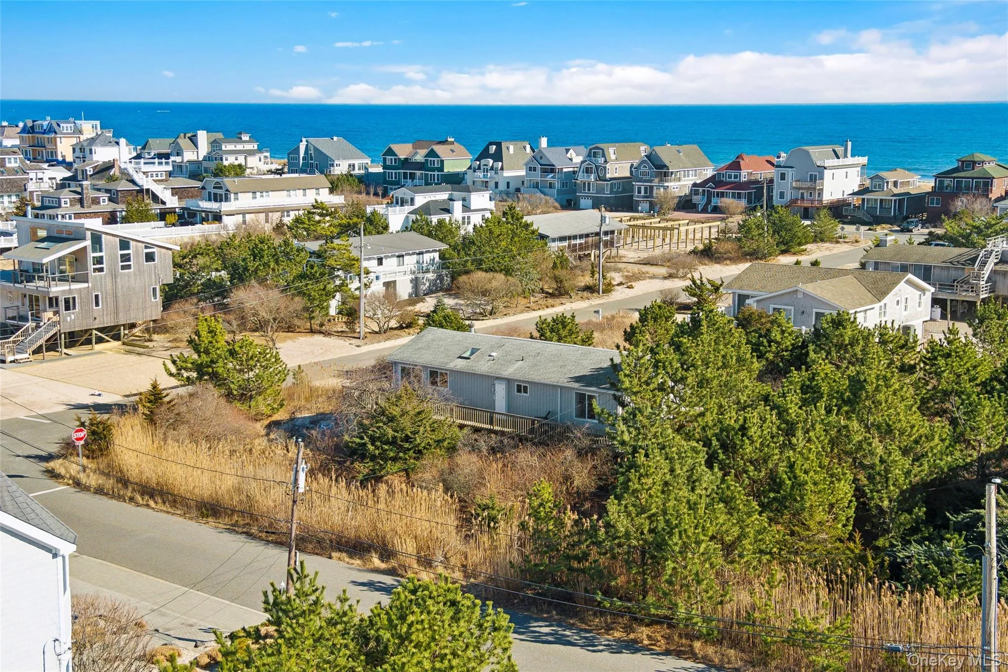 7 Cove Lane, Southampton, NY, 3 Bedrooms Bedrooms, 7 Rooms Rooms,2 BathroomsBathrooms,Residential Lease,For Rent,Cove,0,1057721 7 Cove Lane, Southampton, NY, 3 Bedrooms Bedrooms, 7 Rooms Rooms,2 BathroomsBathrooms,Residential Lease,For Rent,Cove,0,1057721