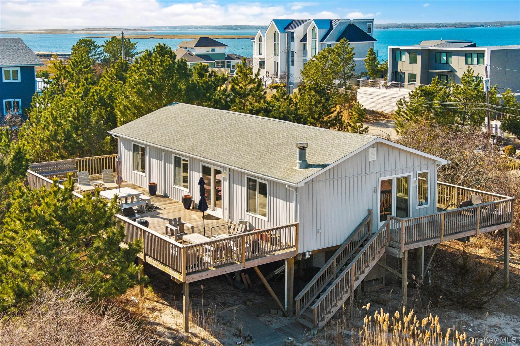 7 Cove Lane, Southampton, NY, 3 Bedrooms Bedrooms, 7 Rooms Rooms,2 BathroomsBathrooms,Residential Lease,For Rent,Cove,0,1057721 7 Cove Lane, Southampton, NY, 3 Bedrooms Bedrooms, 7 Rooms Rooms,2 BathroomsBathrooms,Residential Lease,For Rent,Cove,0,1057721
