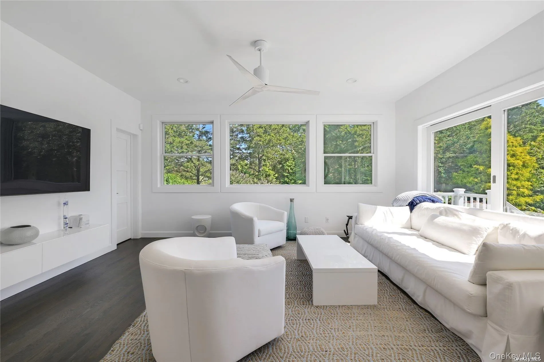 18 Remsen Lane, Southampton, NY, 4 Bedroom Bedrooms, 11 Room Rooms,4 BathroomBathrooms,Residential Lease,For Rent,Remsen,0,1057727 18 Remsen Lane, Southampton, NY, 4 Bedroom Bedrooms, 11 Room Rooms,4 BathroomBathrooms,Residential Lease,For Rent,Remsen,0,1057727