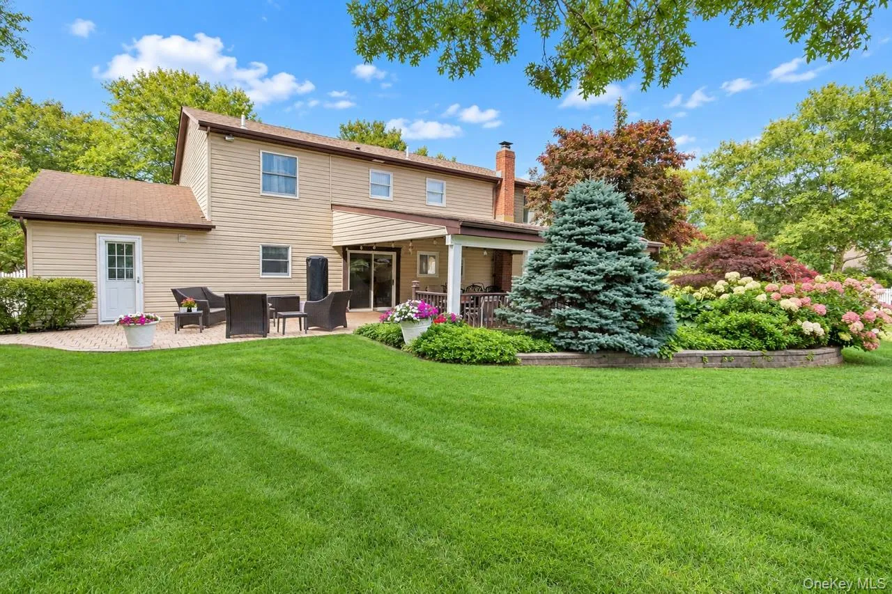 10 Marblestone, Brookhaven, NY, 5 Bedrooms Bedrooms, 9 Rooms Rooms,2 BathroomsBathrooms,Residential,For Rent,Marblestone,0,1057730 10 Marblestone, Brookhaven, NY, 5 Bedrooms Bedrooms, 9 Rooms Rooms,2 BathroomsBathrooms,Residential,For Rent,Marblestone,0,1057730