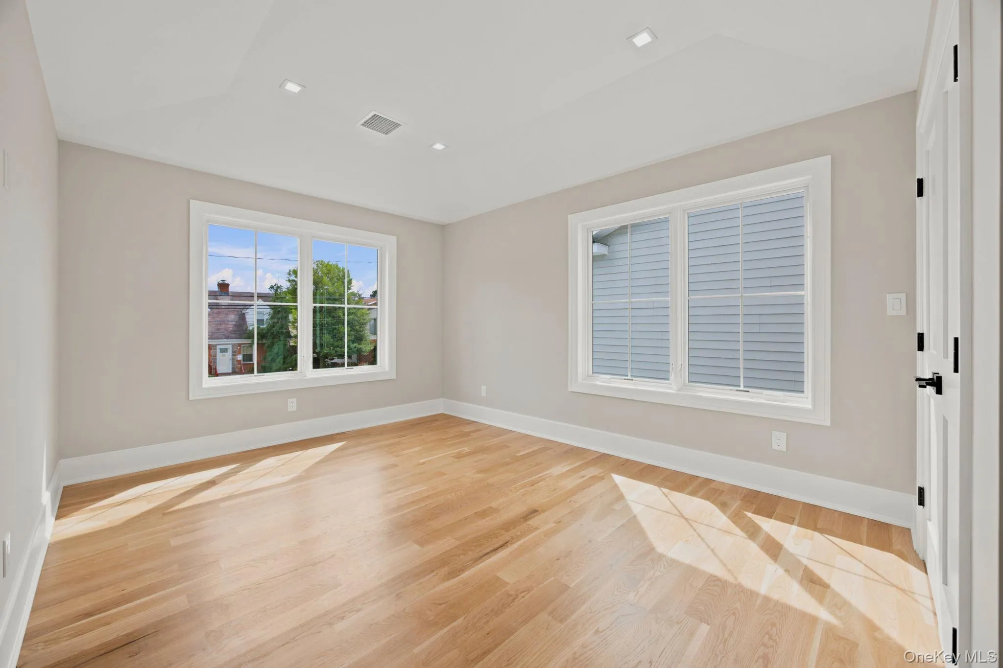 400 Langley Avenue, Hempstead, NY, 4 Bedrooms Bedrooms, 14 Rooms Rooms,3 BathroomsBathrooms,Residential,For Rent,Langley,0,1057731 400 Langley Avenue, Hempstead, NY, 4 Bedrooms Bedrooms, 14 Rooms Rooms,3 BathroomsBathrooms,Residential,For Rent,Langley,0,1057731