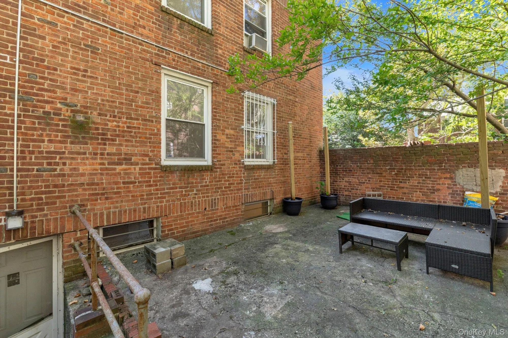 4401 Skillman Avenue, New York, NY, 4 Bedroom Bedrooms, 9 Room Rooms,2 BathroomBathrooms,Residential Lease,For Rent,Skillman,0,1057740 4401 Skillman Avenue, New York, NY, 4 Bedroom Bedrooms, 9 Room Rooms,2 BathroomBathrooms,Residential Lease,For Rent,Skillman,0,1057740