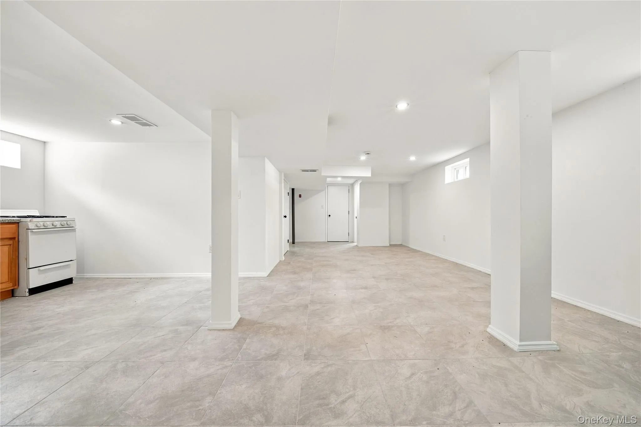 1977 Jackson Avenue, Hempstead, NY, 6 Bedrooms Bedrooms, 10 Rooms Rooms,3 BathroomsBathrooms,Residential,For Rent,Jackson,0,1057741 1977 Jackson Avenue, Hempstead, NY, 6 Bedrooms Bedrooms, 10 Rooms Rooms,3 BathroomsBathrooms,Residential,For Rent,Jackson,0,1057741