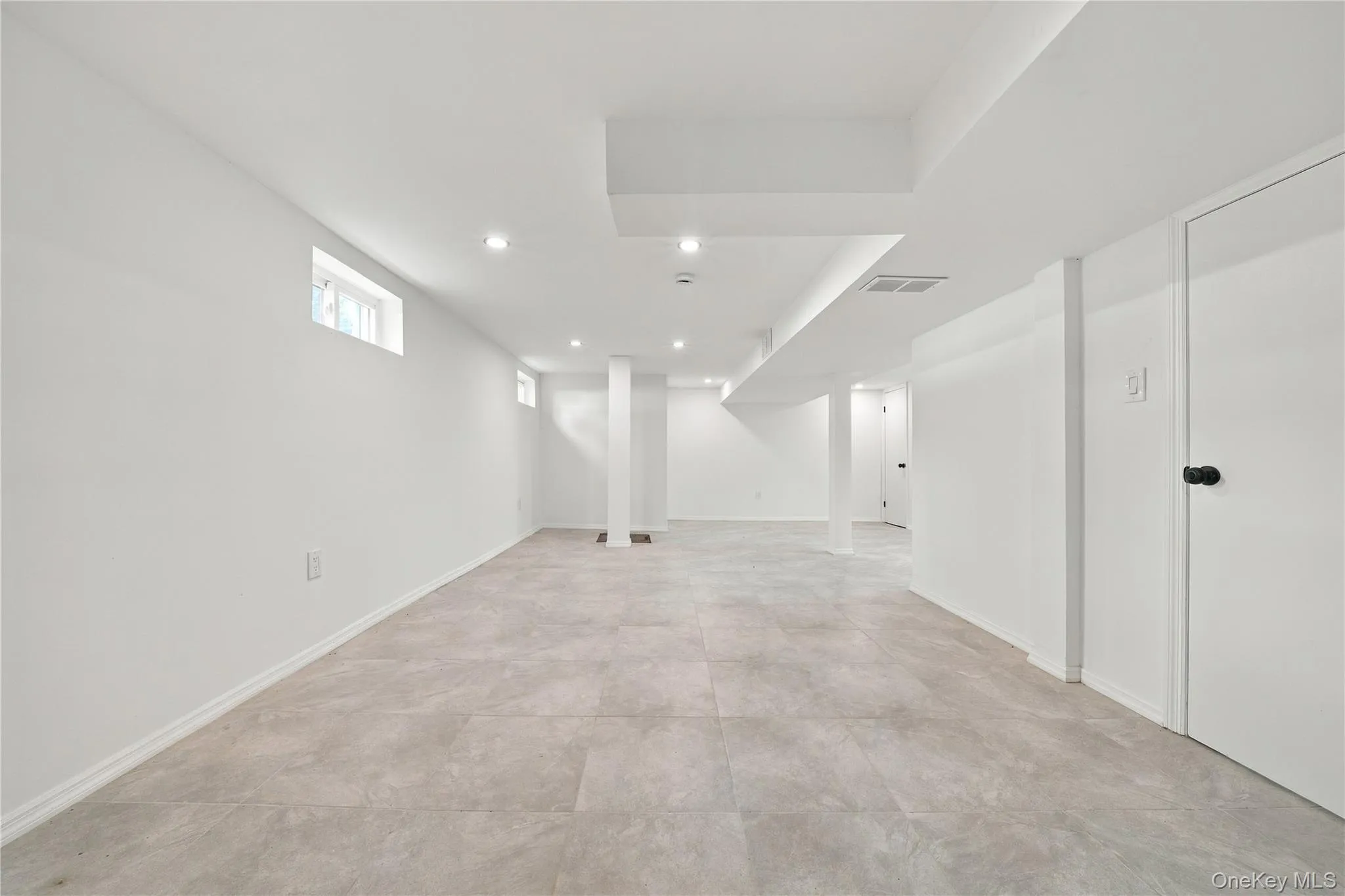 1977 Jackson Avenue, Hempstead, NY, 6 Bedrooms Bedrooms, 10 Rooms Rooms,3 BathroomsBathrooms,Residential,For Rent,Jackson,0,1057741 1977 Jackson Avenue, Hempstead, NY, 6 Bedrooms Bedrooms, 10 Rooms Rooms,3 BathroomsBathrooms,Residential,For Rent,Jackson,0,1057741