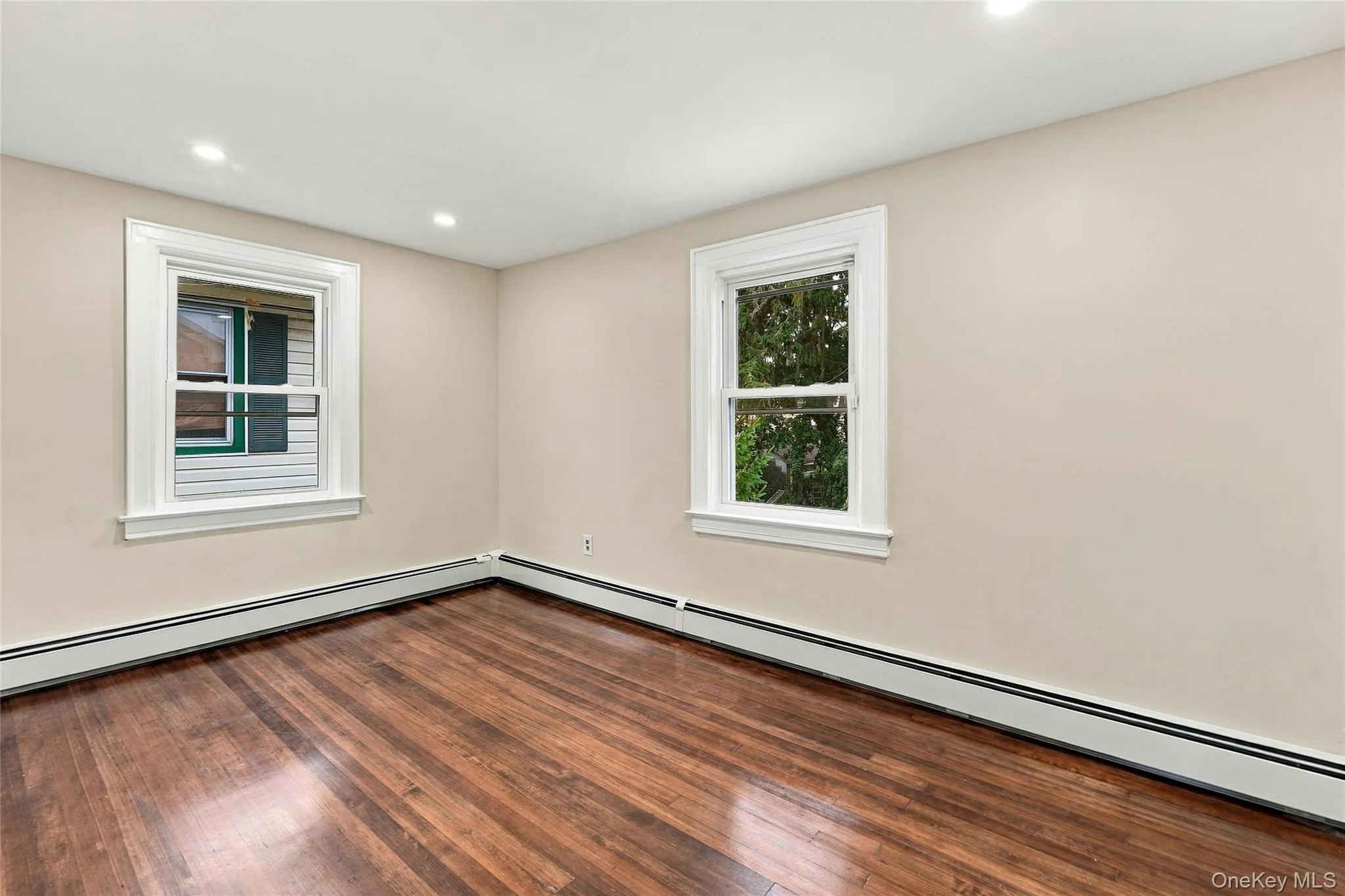98 Willow Avenue, Hempstead, NY, 3 Bedrooms Bedrooms, 7 Rooms Rooms,1 BathroomBathrooms,Residential,For Rent,Willow,0,1057744 98 Willow Avenue, Hempstead, NY, 3 Bedrooms Bedrooms, 7 Rooms Rooms,1 BathroomBathrooms,Residential,For Rent,Willow,0,1057744