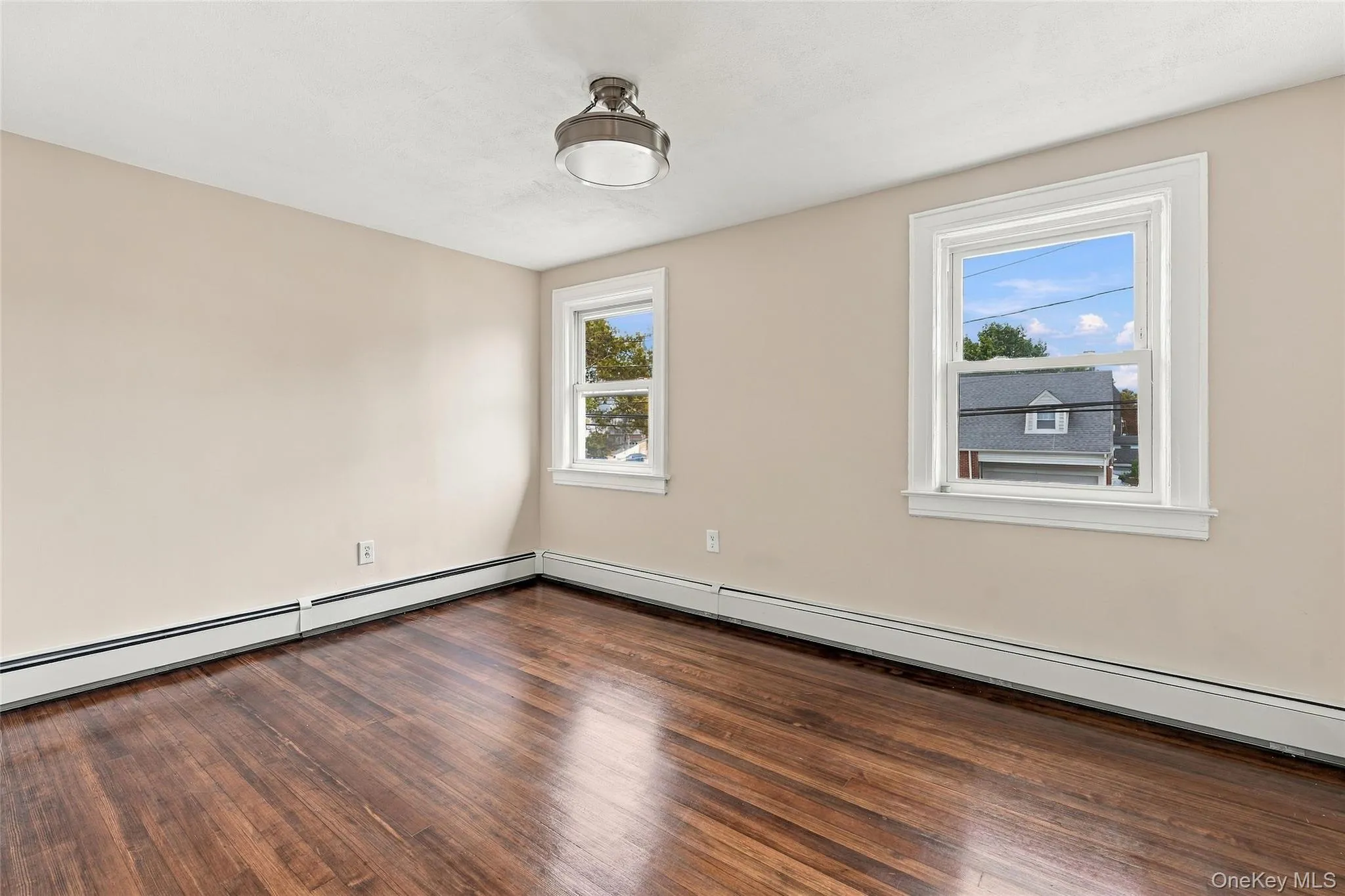 98 Willow Avenue, Hempstead, NY, 3 Bedrooms Bedrooms, 7 Rooms Rooms,1 BathroomBathrooms,Residential,For Rent,Willow,0,1057744 98 Willow Avenue, Hempstead, NY, 3 Bedrooms Bedrooms, 7 Rooms Rooms,1 BathroomBathrooms,Residential,For Rent,Willow,0,1057744