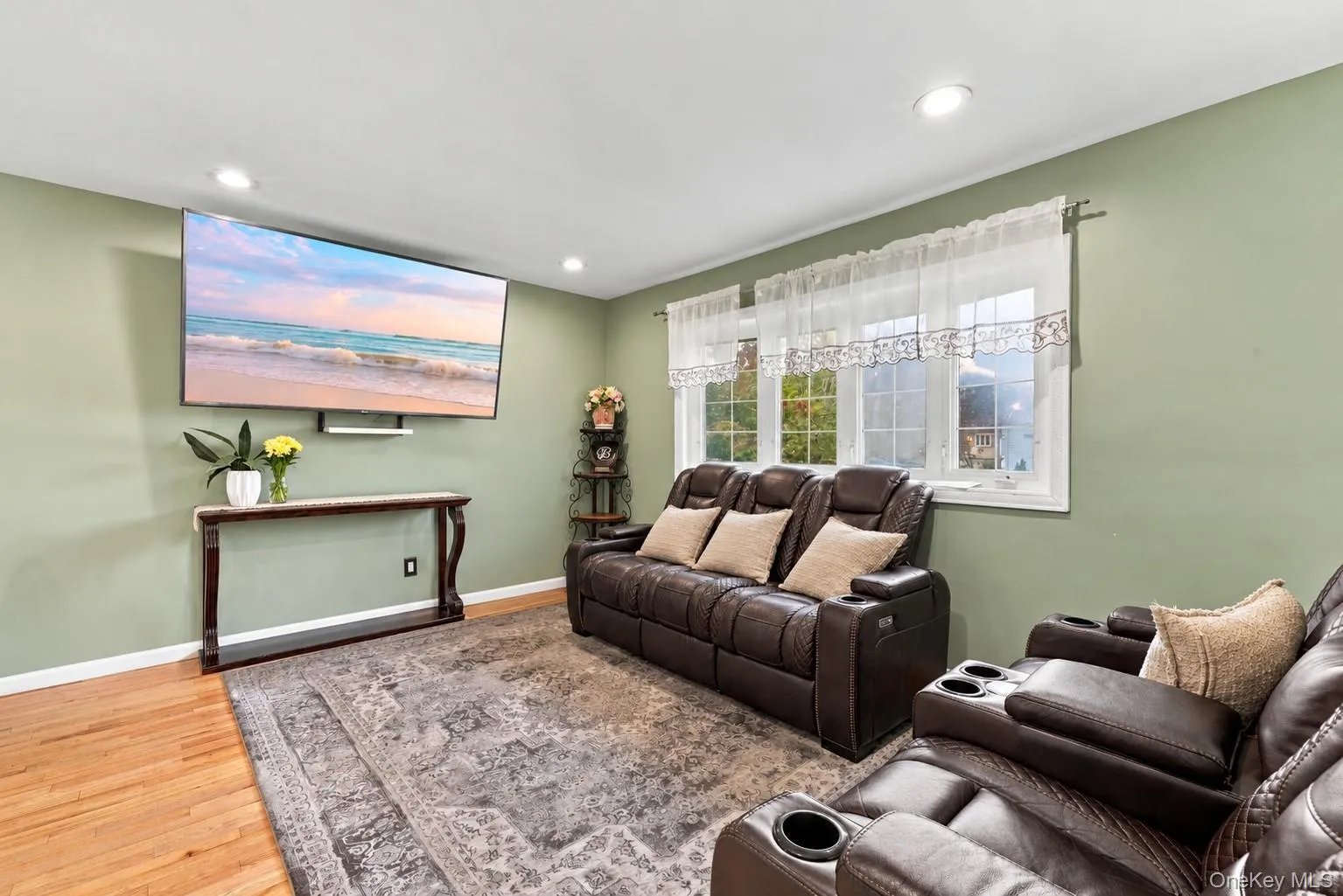 266 Riddle Street, Islip, NY, 6 Bedrooms Bedrooms, 14 Rooms Rooms,3 BathroomsBathrooms,Residential,For Rent,Riddle,0,1057745 266 Riddle Street, Islip, NY, 6 Bedrooms Bedrooms, 14 Rooms Rooms,3 BathroomsBathrooms,Residential,For Rent,Riddle,0,1057745