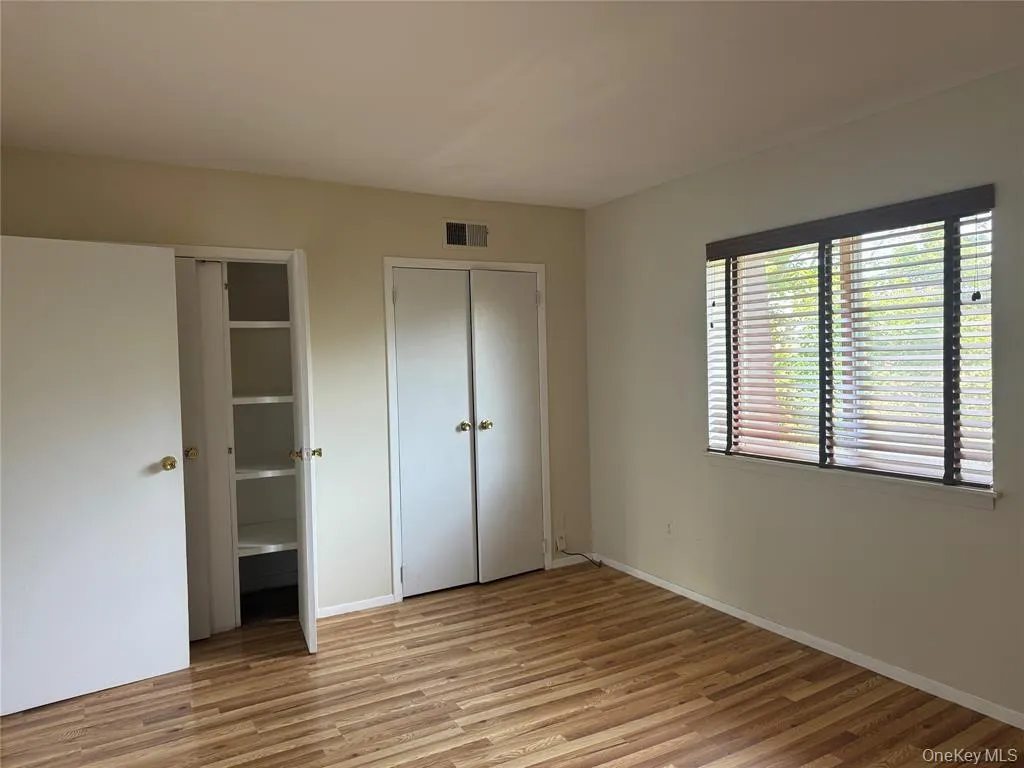 200 Hilton Avenue, Hempstead, NY, 3 Bedroom Bedrooms, 5 Room Rooms,2 BathroomBathrooms,Residential Lease,For Rent,Hilton,0,1057749 200 Hilton Avenue, Hempstead, NY, 3 Bedroom Bedrooms, 5 Room Rooms,2 BathroomBathrooms,Residential Lease,For Rent,Hilton,0,1057749