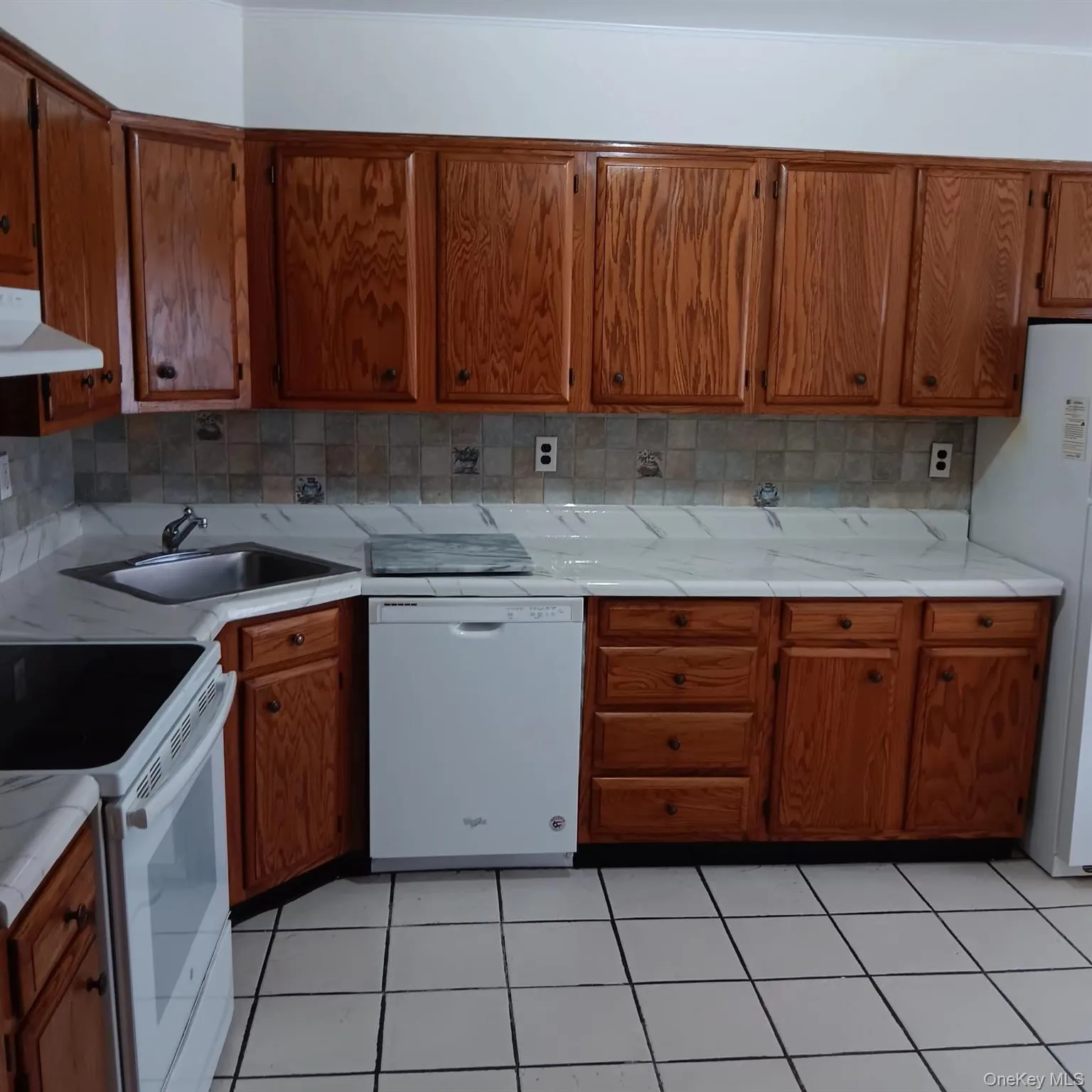 200 Hilton Avenue, Hempstead, NY, 3 Bedroom Bedrooms, 5 Room Rooms,2 BathroomBathrooms,Residential Lease,For Rent,Hilton,0,1057749 200 Hilton Avenue, Hempstead, NY, 3 Bedroom Bedrooms, 5 Room Rooms,2 BathroomBathrooms,Residential Lease,For Rent,Hilton,0,1057749
