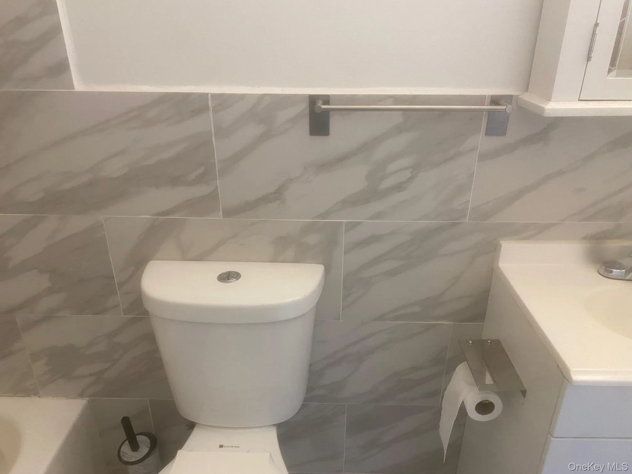 200 Hilton Avenue, Hempstead, NY, 3 Bedroom Bedrooms, 5 Room Rooms,2 BathroomBathrooms,Residential Lease,For Rent,Hilton,0,1057749 200 Hilton Avenue, Hempstead, NY, 3 Bedroom Bedrooms, 5 Room Rooms,2 BathroomBathrooms,Residential Lease,For Rent,Hilton,0,1057749