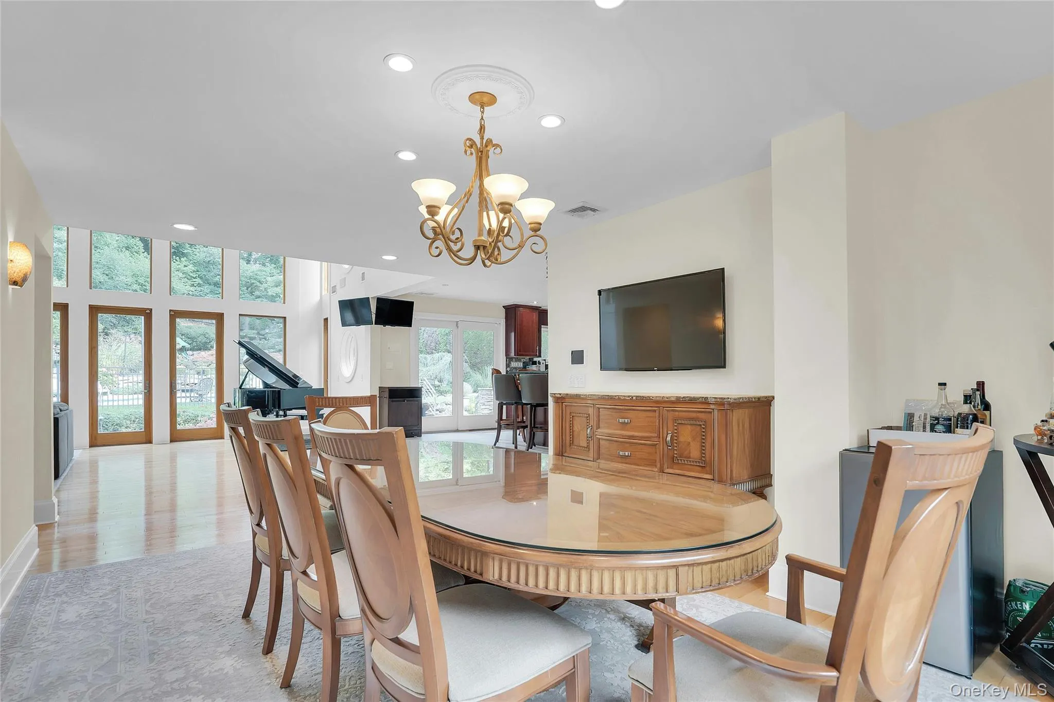 25 Oriole Way, Huntington, NY, 5 Bedrooms Bedrooms, 10 Rooms Rooms,4 BathroomsBathrooms,Residential,For Rent,Oriole,0,1057752 25 Oriole Way, Huntington, NY, 5 Bedrooms Bedrooms, 10 Rooms Rooms,4 BathroomsBathrooms,Residential,For Rent,Oriole,0,1057752