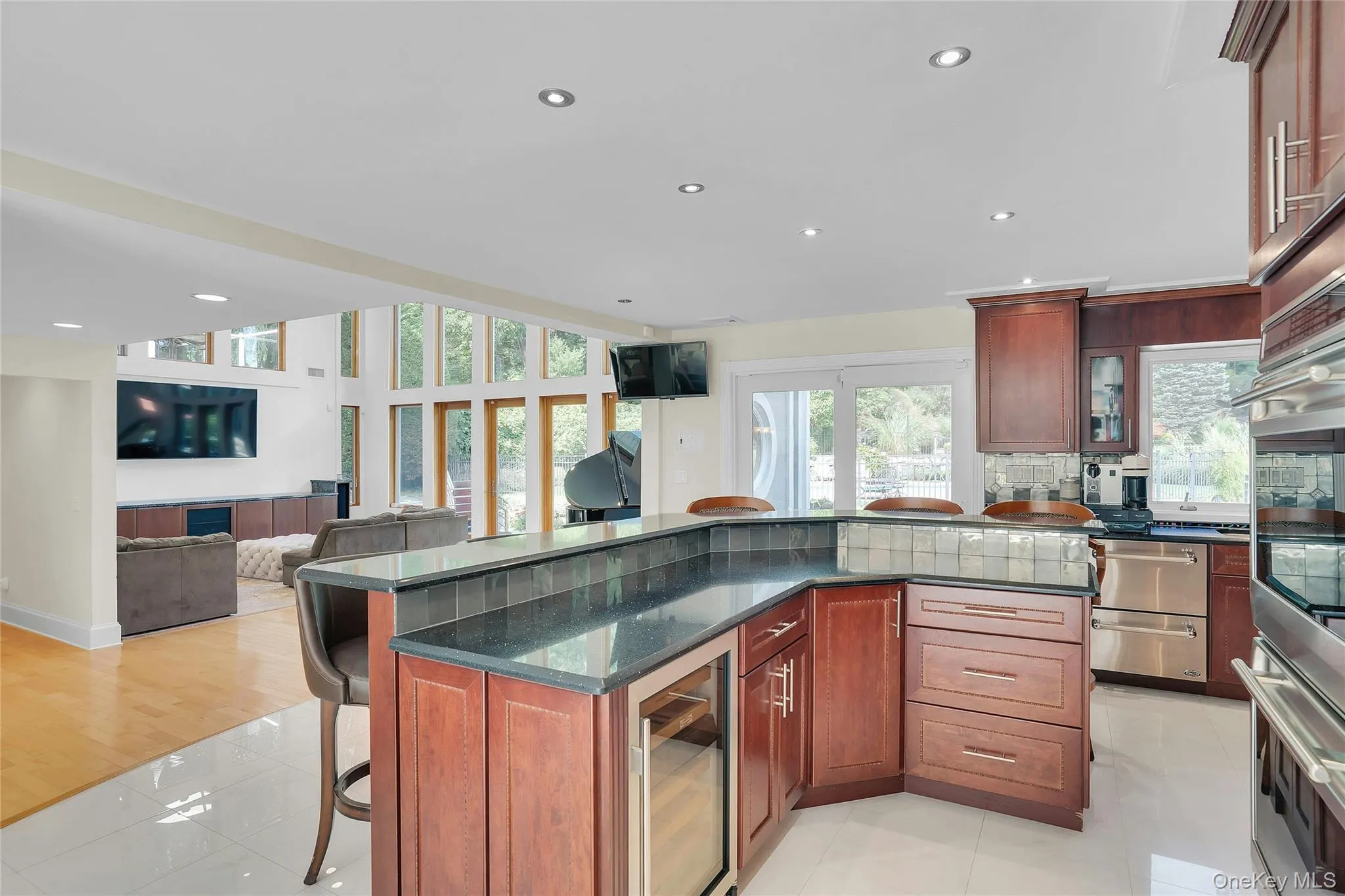 25 Oriole Way, Huntington, NY, 5 Bedrooms Bedrooms, 10 Rooms Rooms,4 BathroomsBathrooms,Residential,For Rent,Oriole,0,1057752 25 Oriole Way, Huntington, NY, 5 Bedrooms Bedrooms, 10 Rooms Rooms,4 BathroomsBathrooms,Residential,For Rent,Oriole,0,1057752
