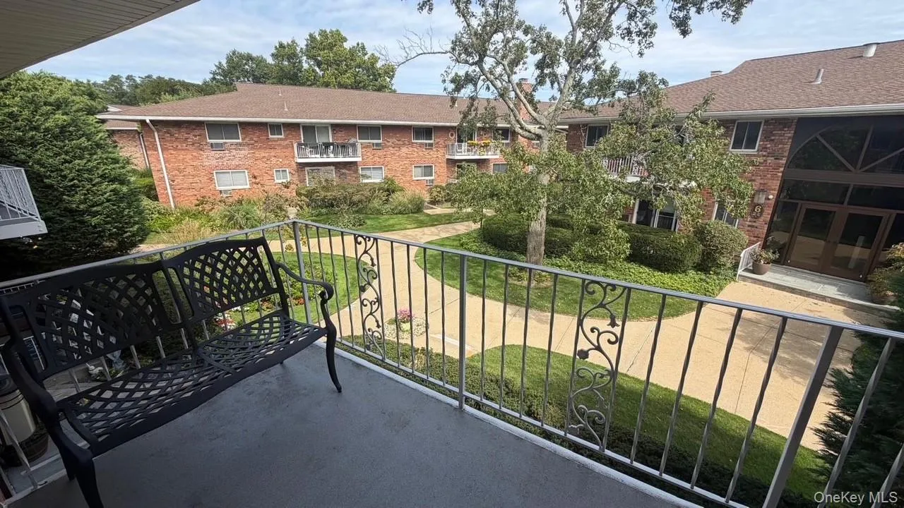 1 Tom’s Point Lane, North Hempstead, NY, 1 Bedroom Bedrooms, 4 Rooms Rooms,1 BathroomBathrooms,Residential,For Rent,Tom’s Point Lane,0,1057757 1 Tom’s Point Lane, North Hempstead, NY, 1 Bedroom Bedrooms, 4 Rooms Rooms,1 BathroomBathrooms,Residential,For Rent,Tom’s Point Lane,0,1057757